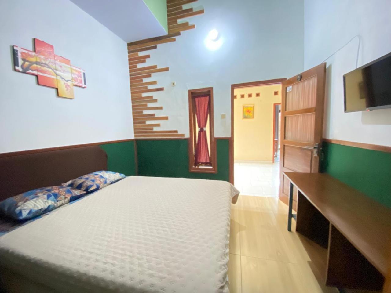 Double Room - Photo 4