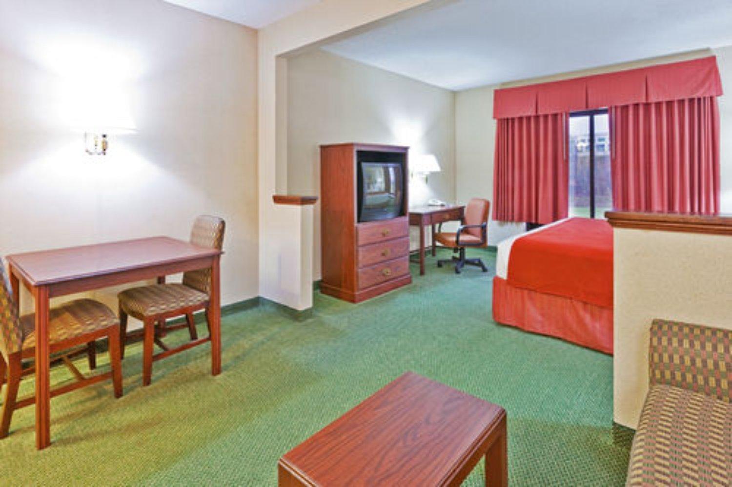 King Room with Spa Bath - Non-Smoking - Photo 2
