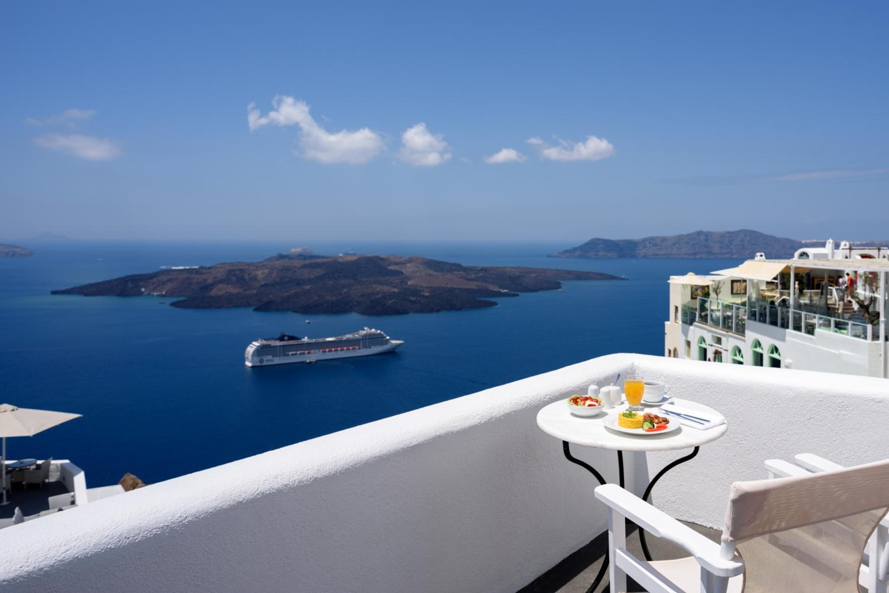 Rigoletto Suite with Caldera View - Photo 4