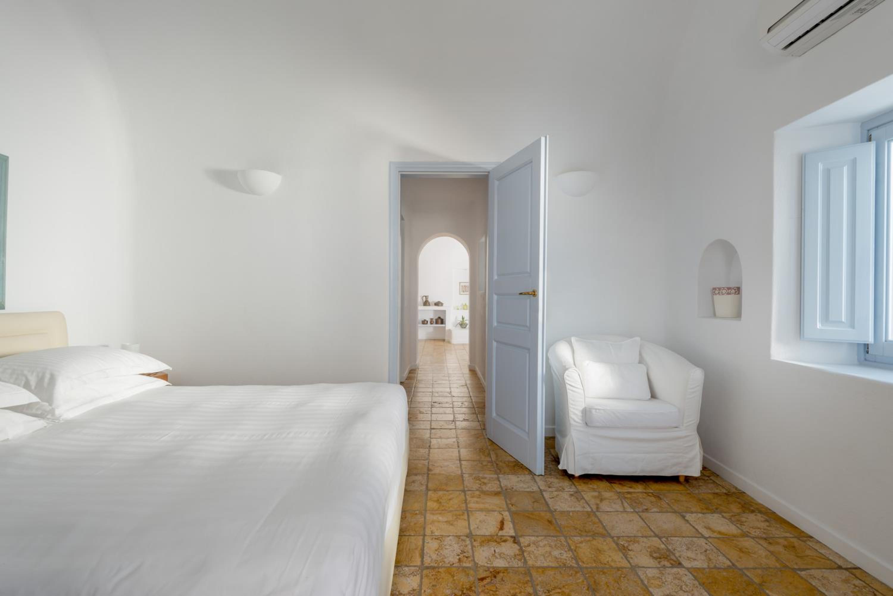 Tosca Suite with Caldera View  - Photo 16
