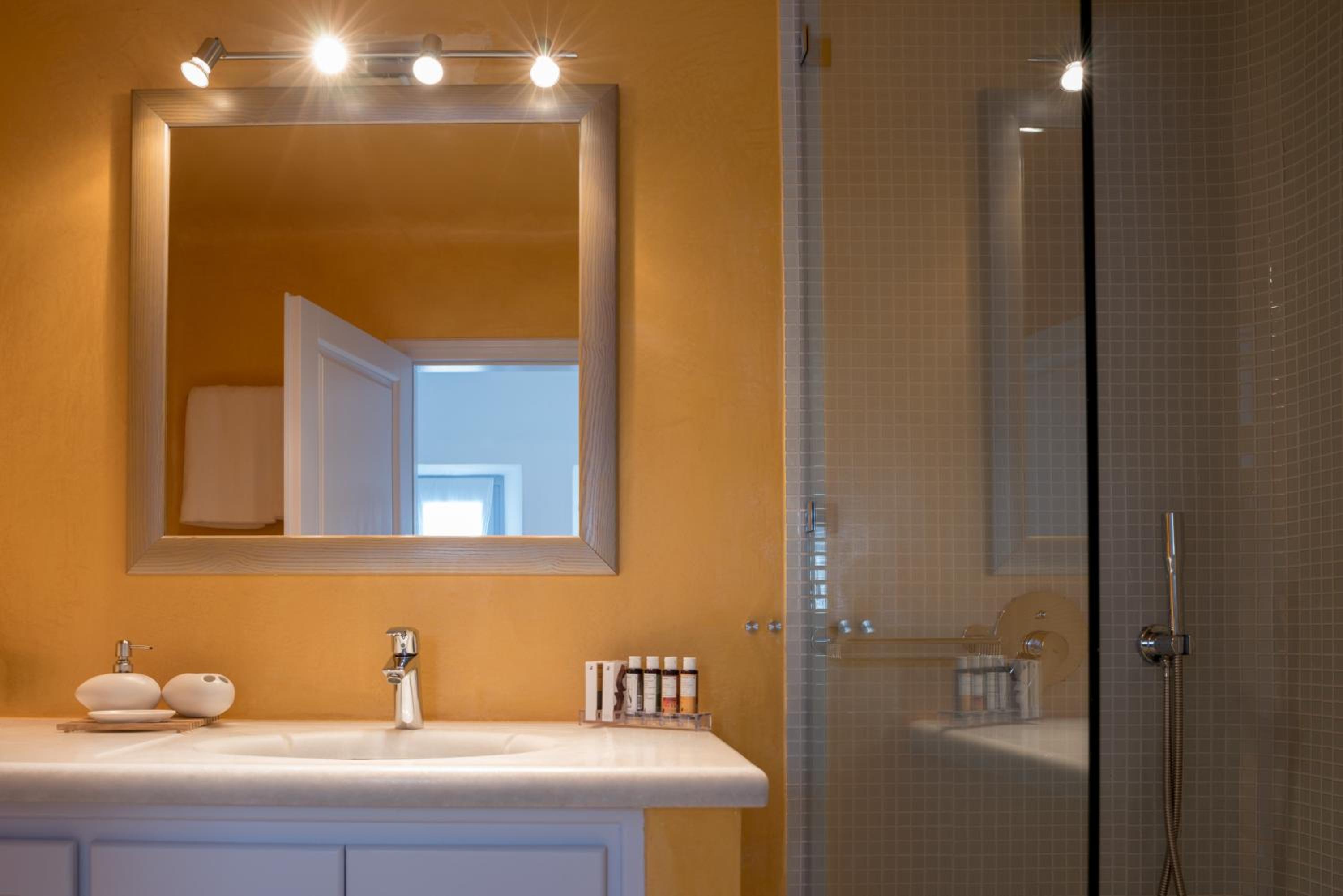 Tosca Suite with Caldera View  - Photo 19