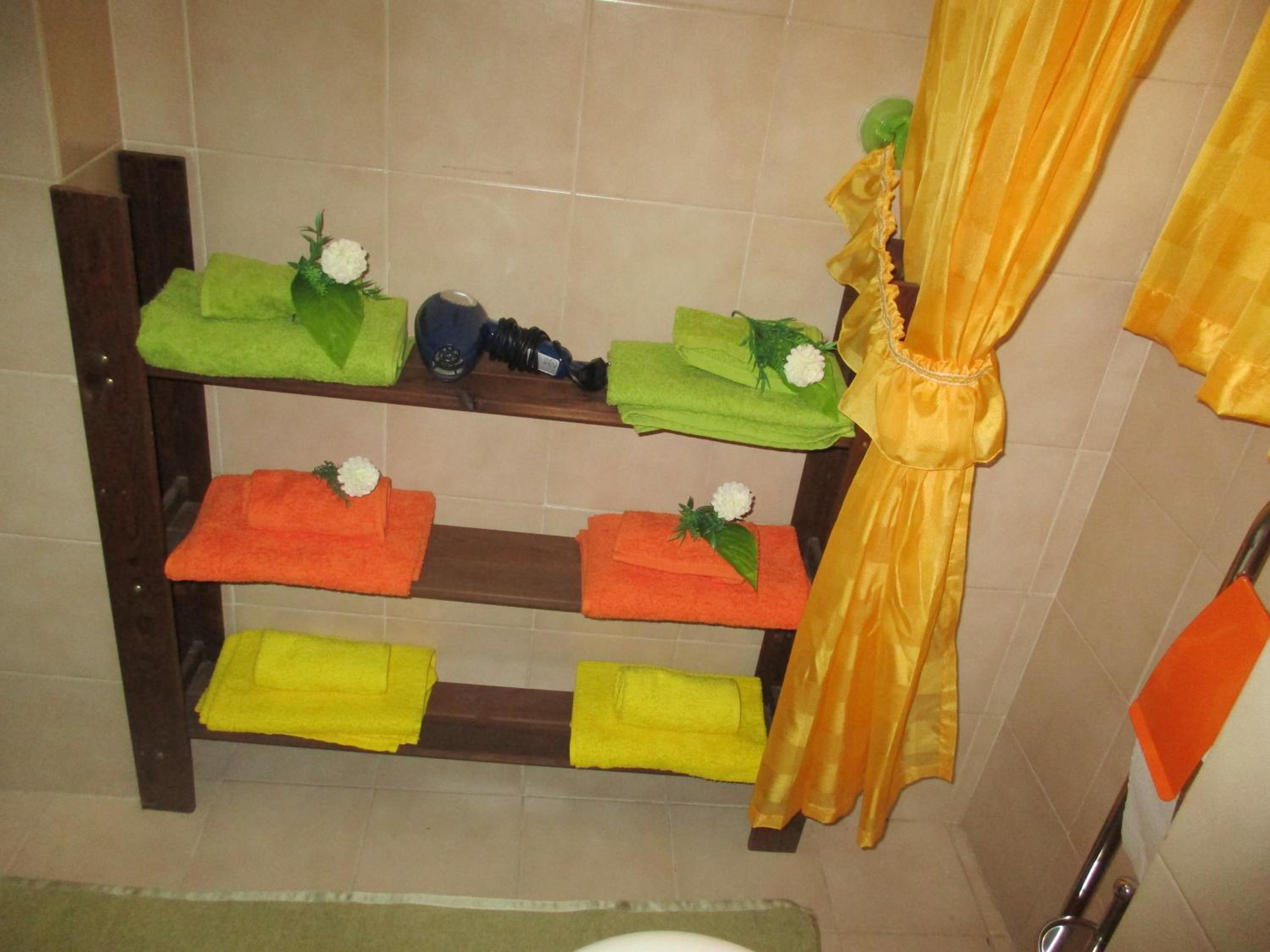 Quadruple Room with Private External Bathroom - Photo 6