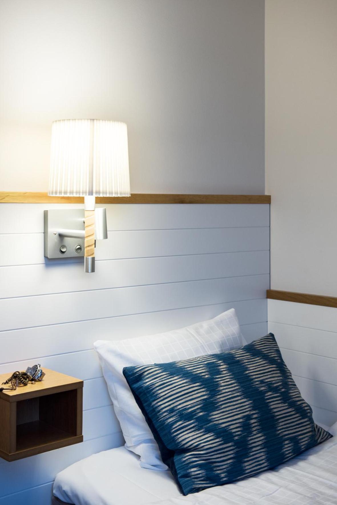 Small Single Room photo 3
