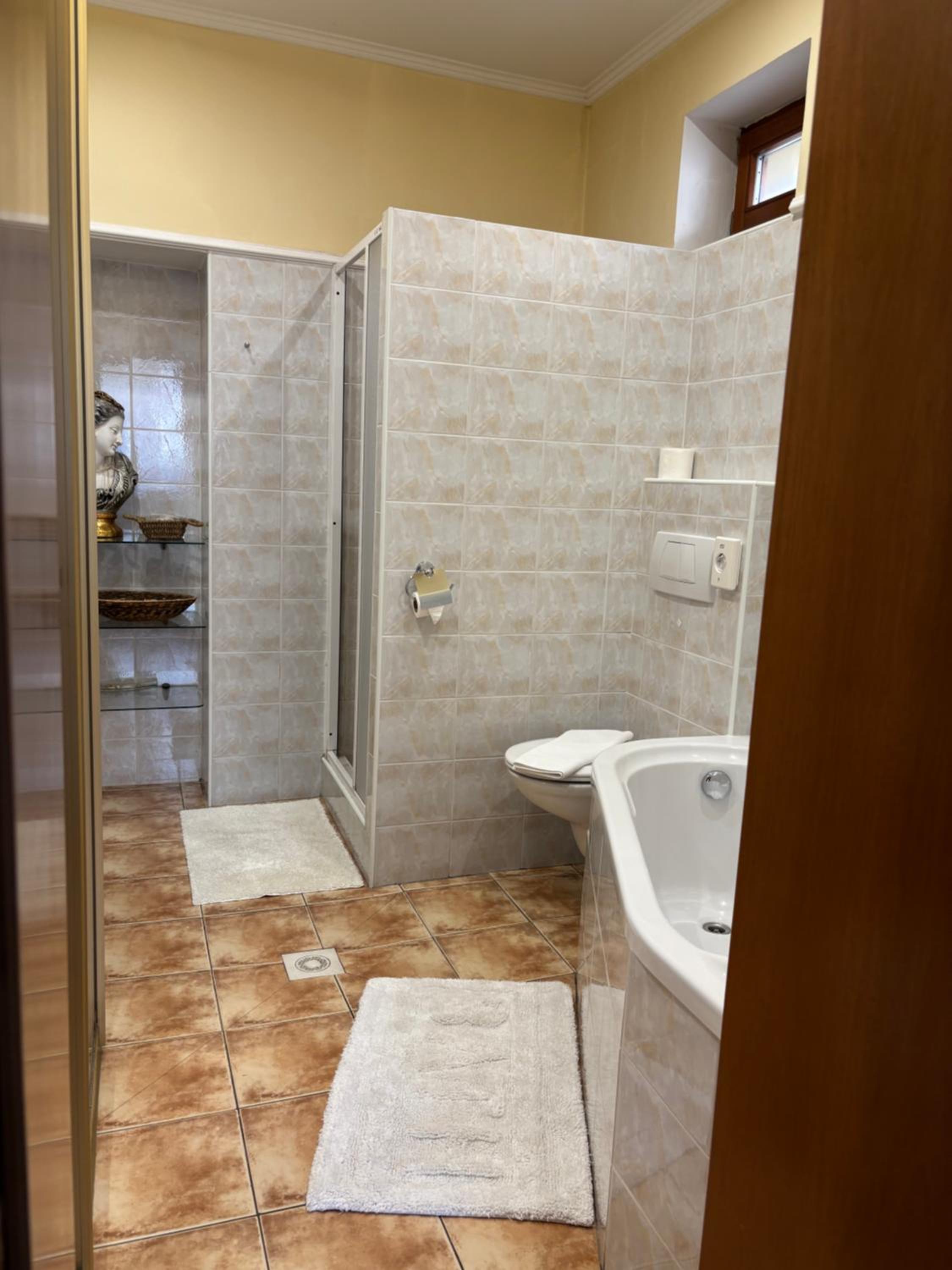 Apartment - Photo 4
