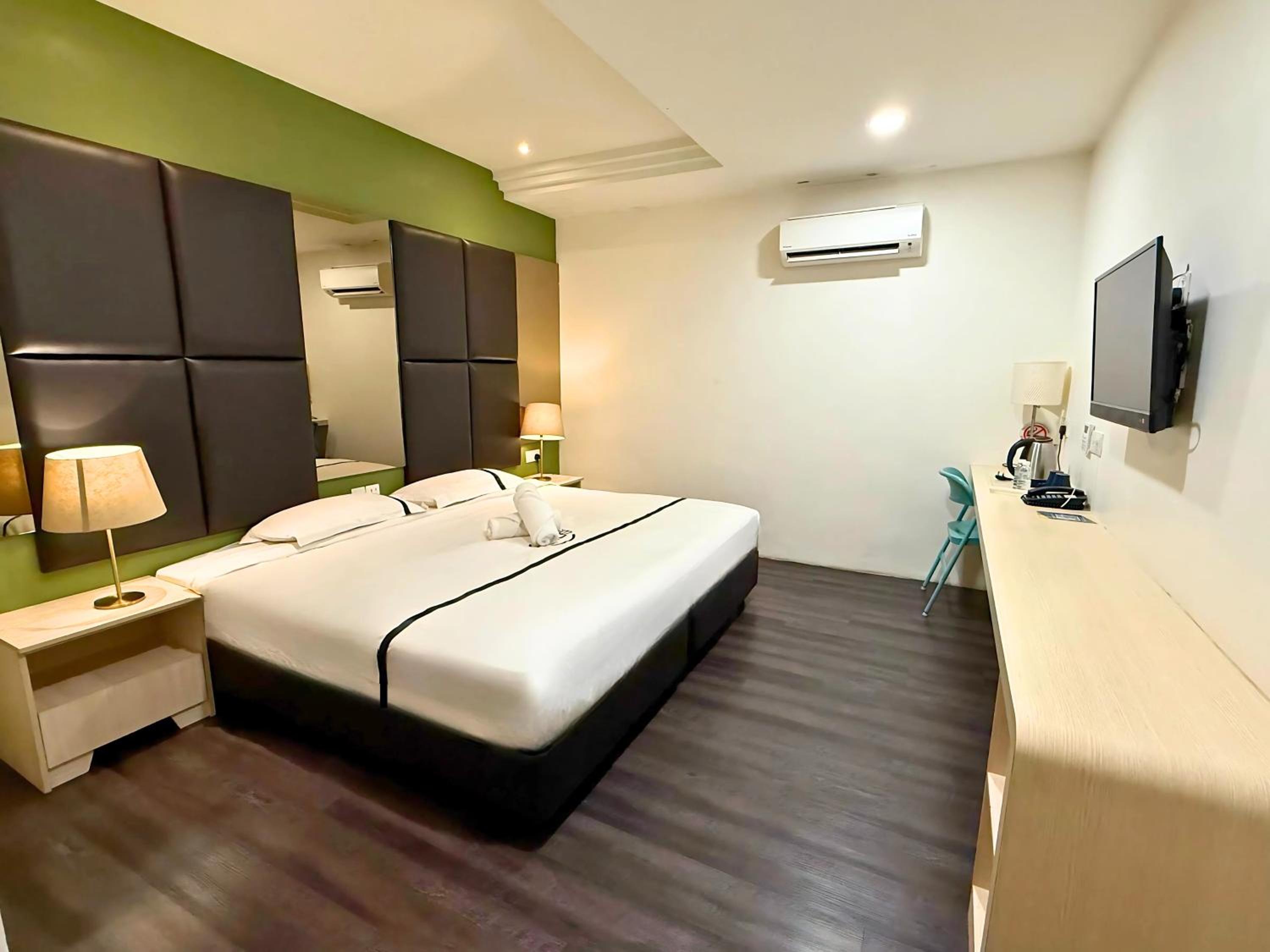 Superior Queen Room
