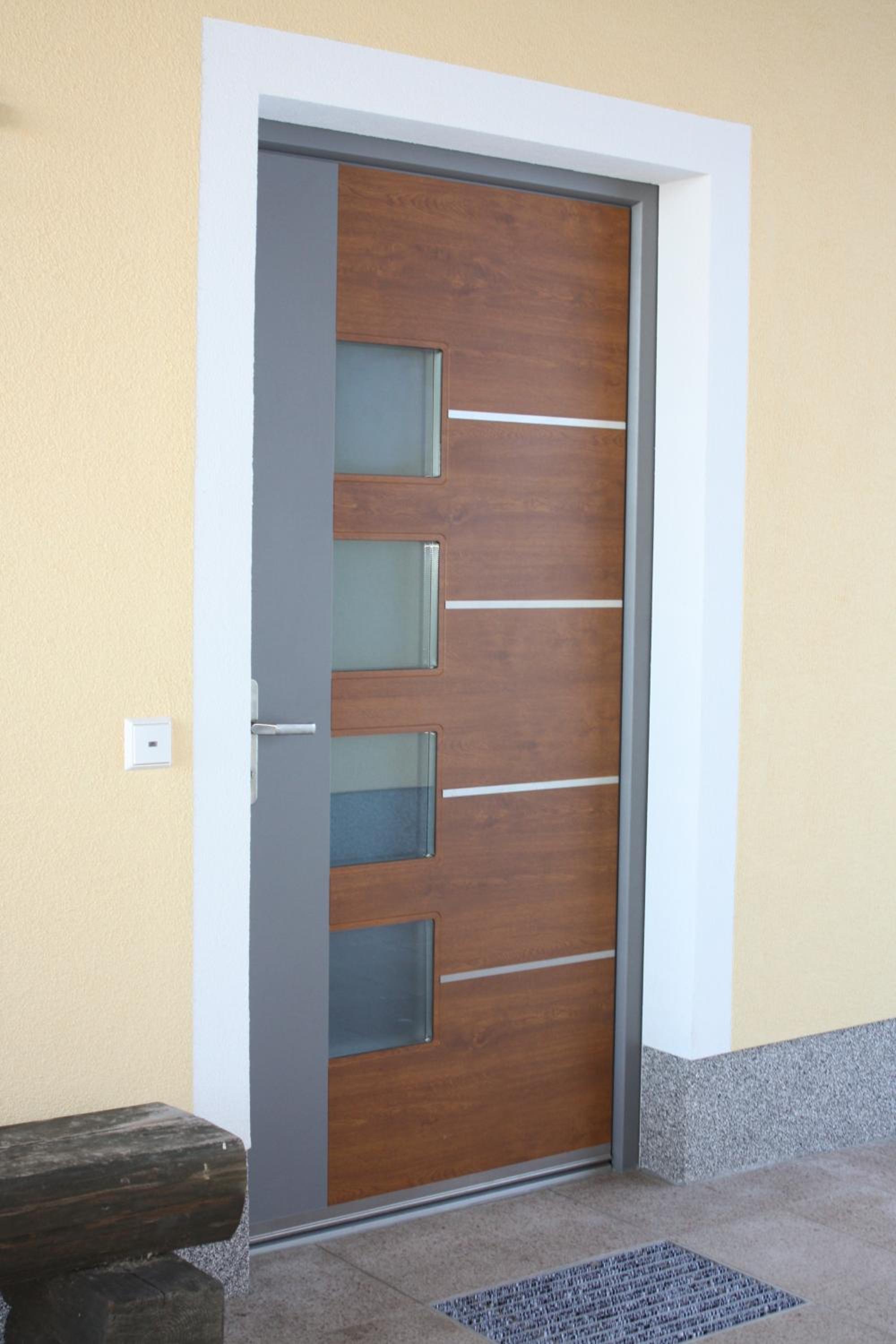 Two-Bedroom Apartment with Balcony photo 2