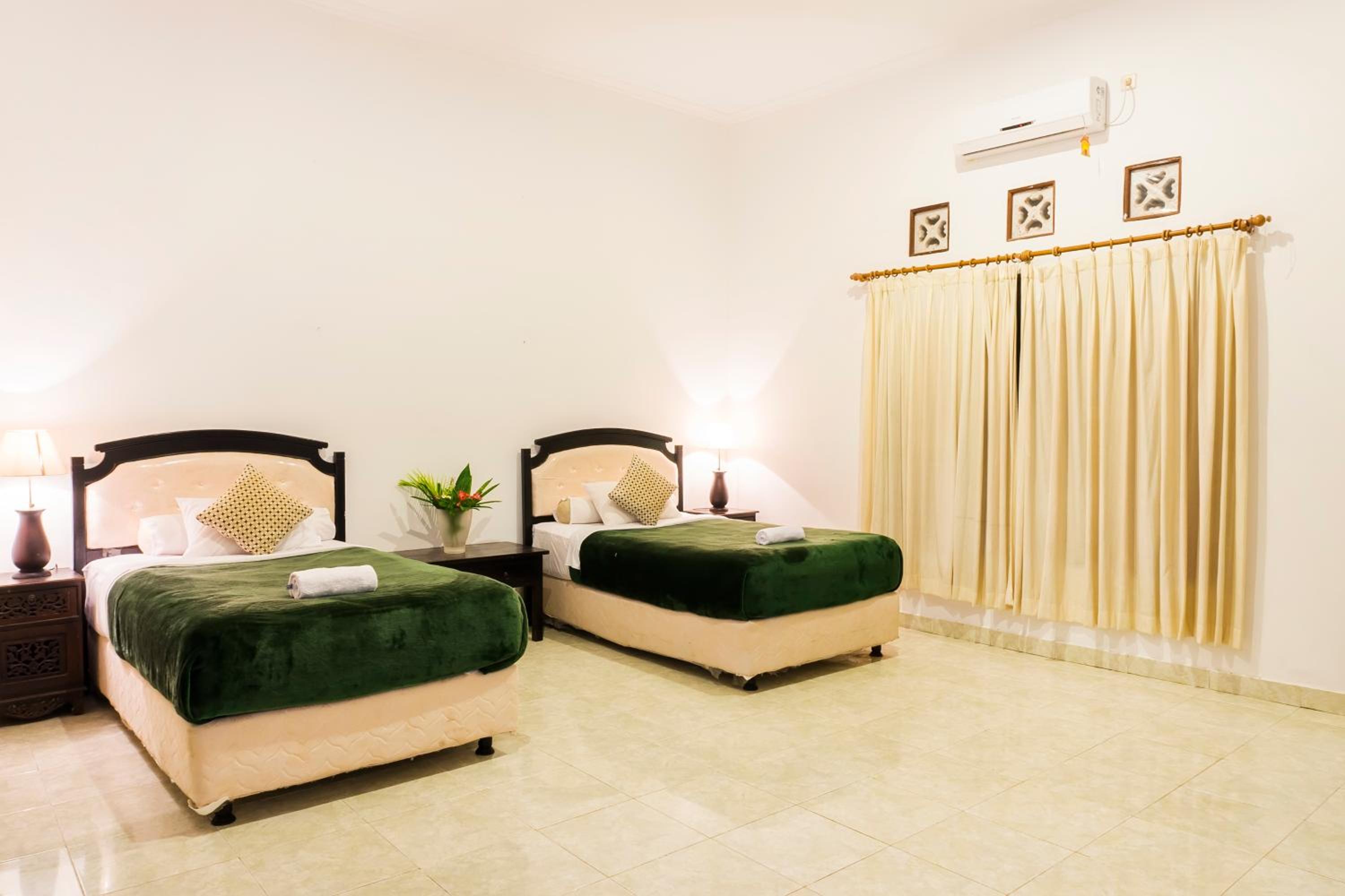 Deluxe Twin Room photo 1