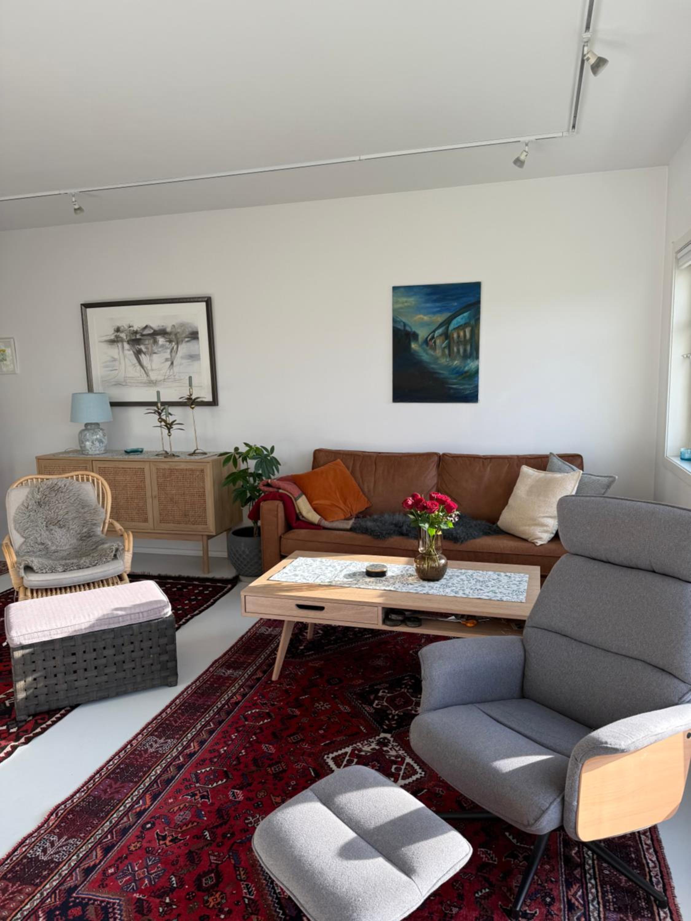 Three-Bedroom Apartment with Sea View photo 2