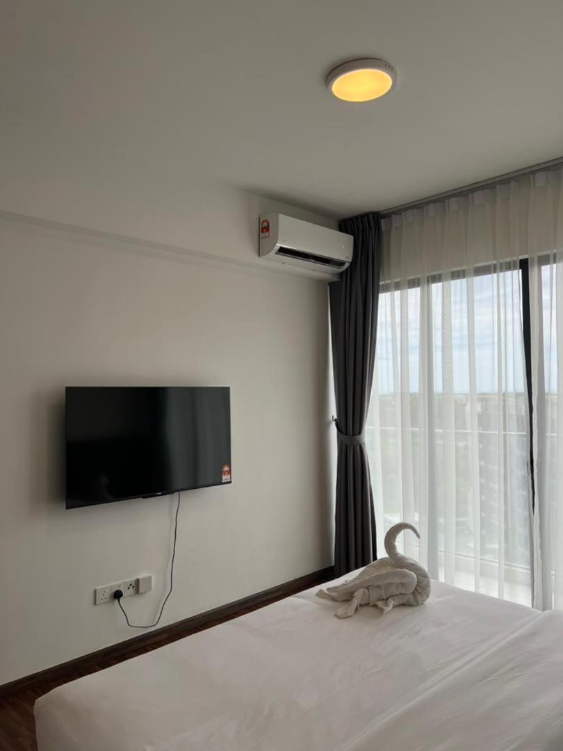 Studio with Balcony