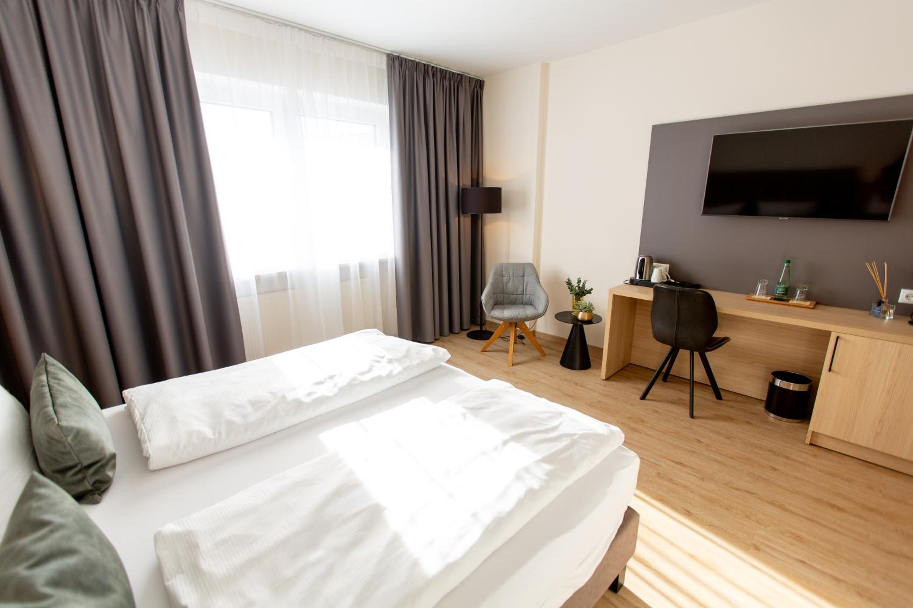 Double Room - Photo 4