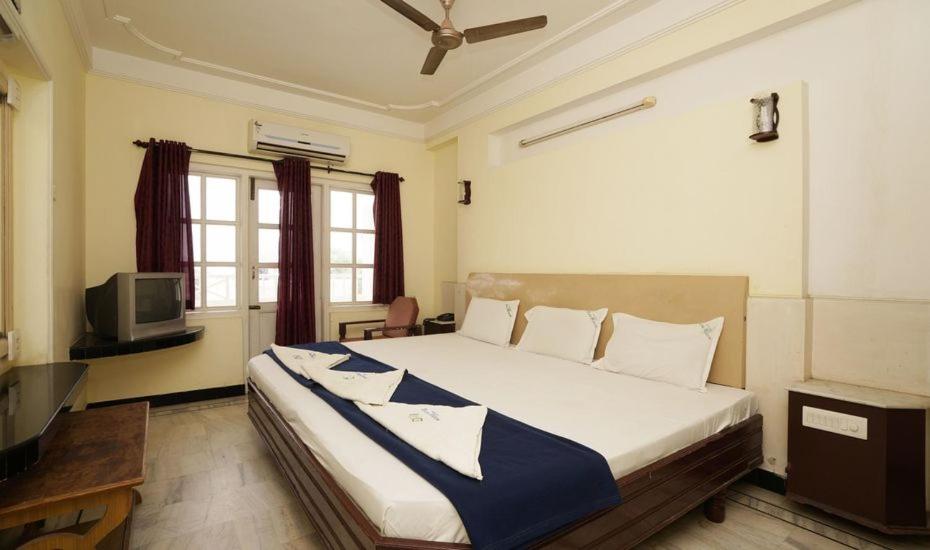 Standard Triple Room - Photo 8