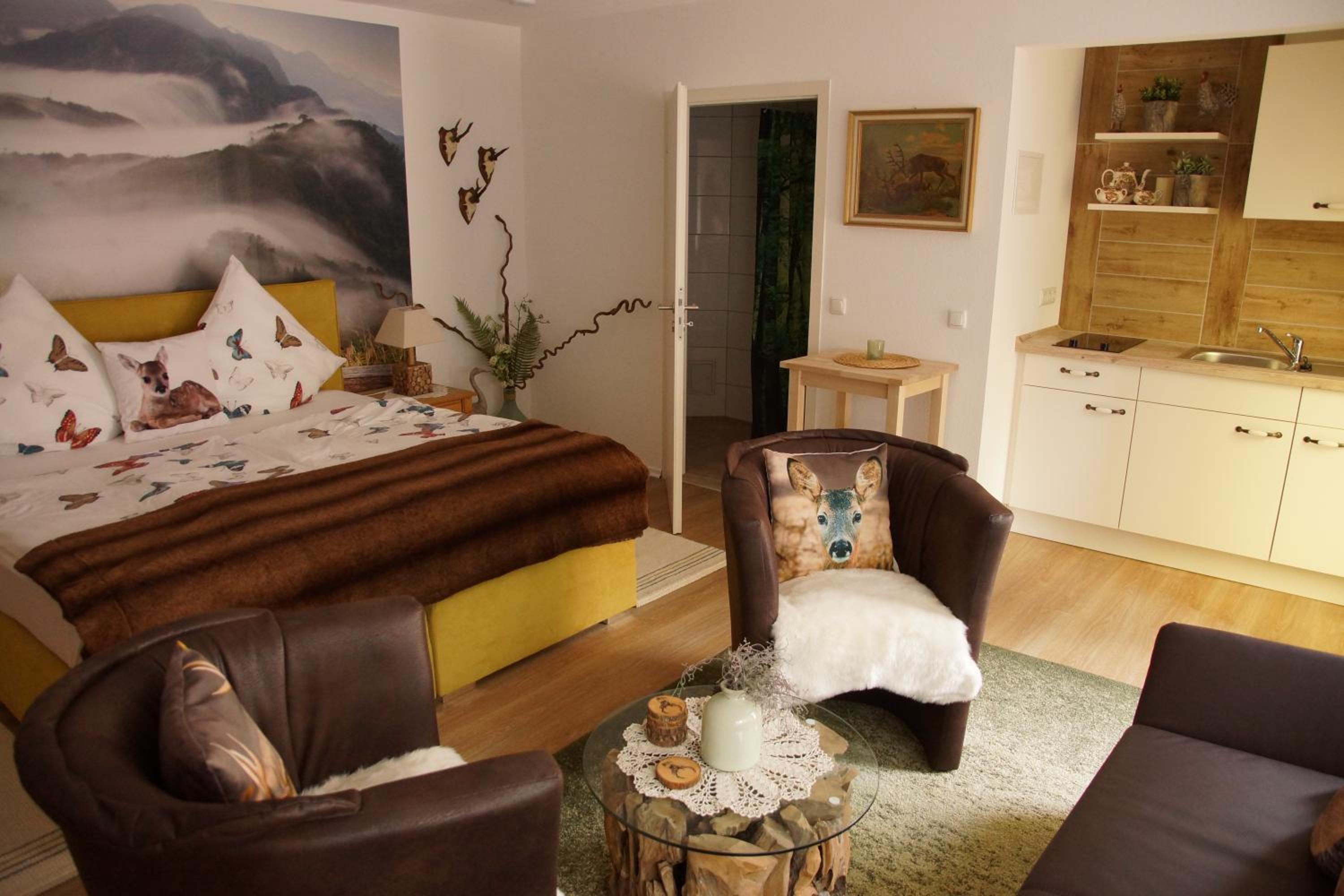 Deluxe Double Room with Shower photo 2