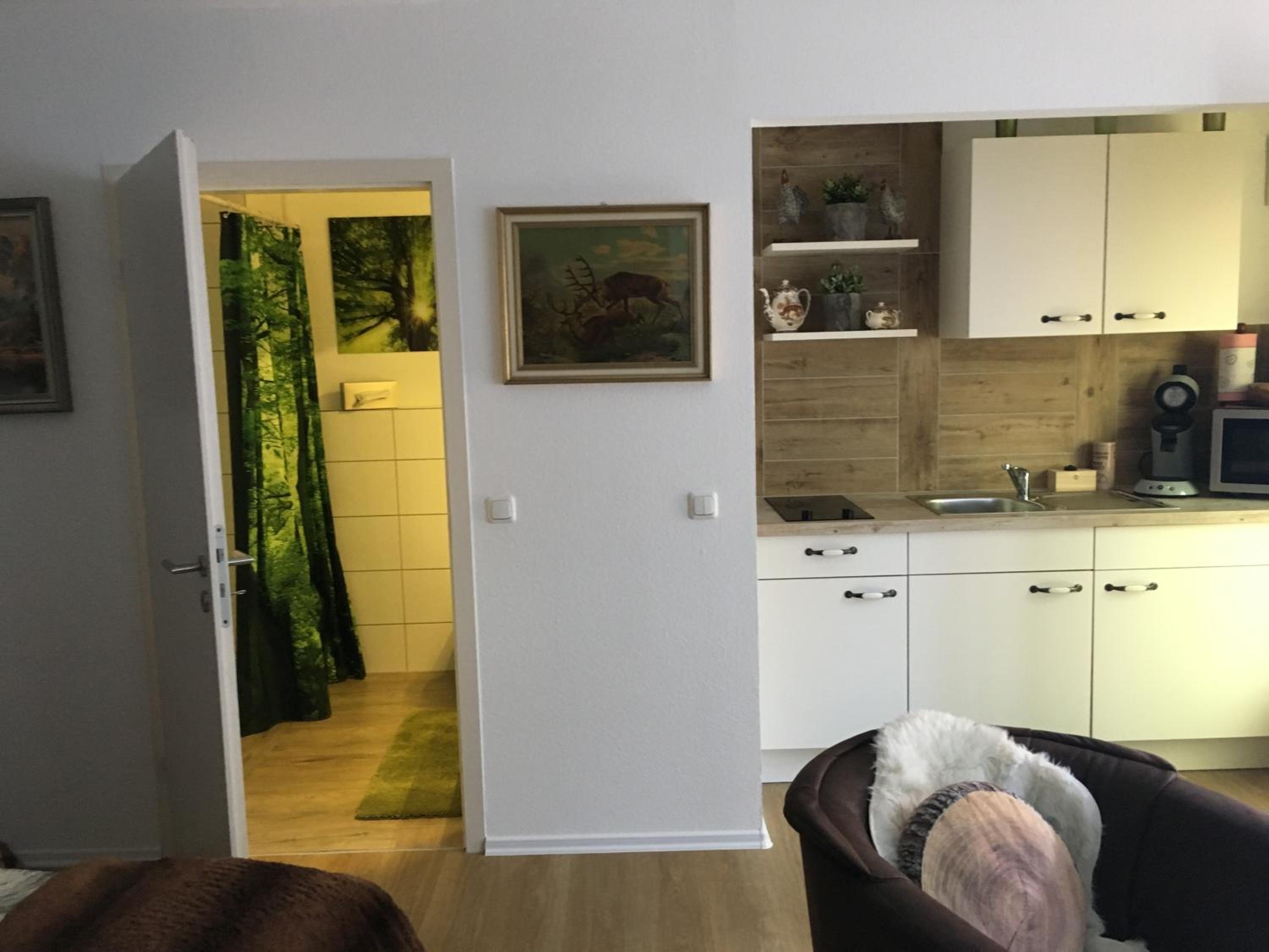 Deluxe Double Room with Shower photo 3