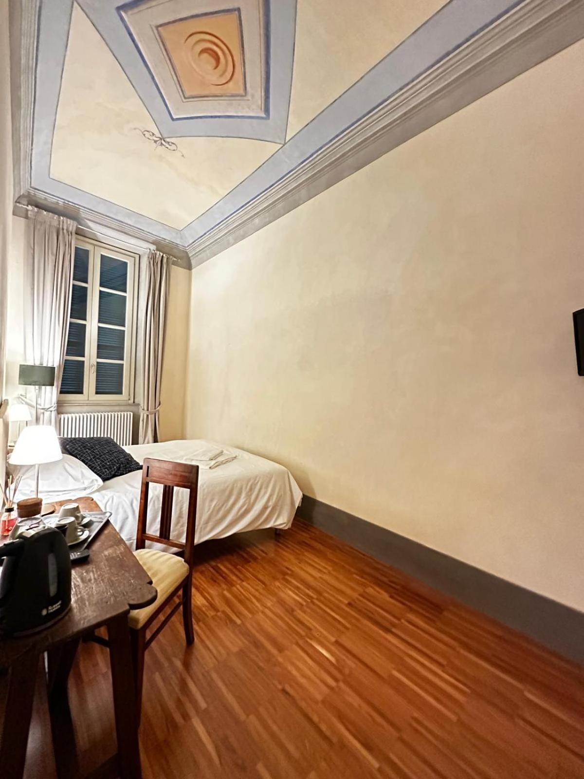 Three-Bedroom Apartment photo 2