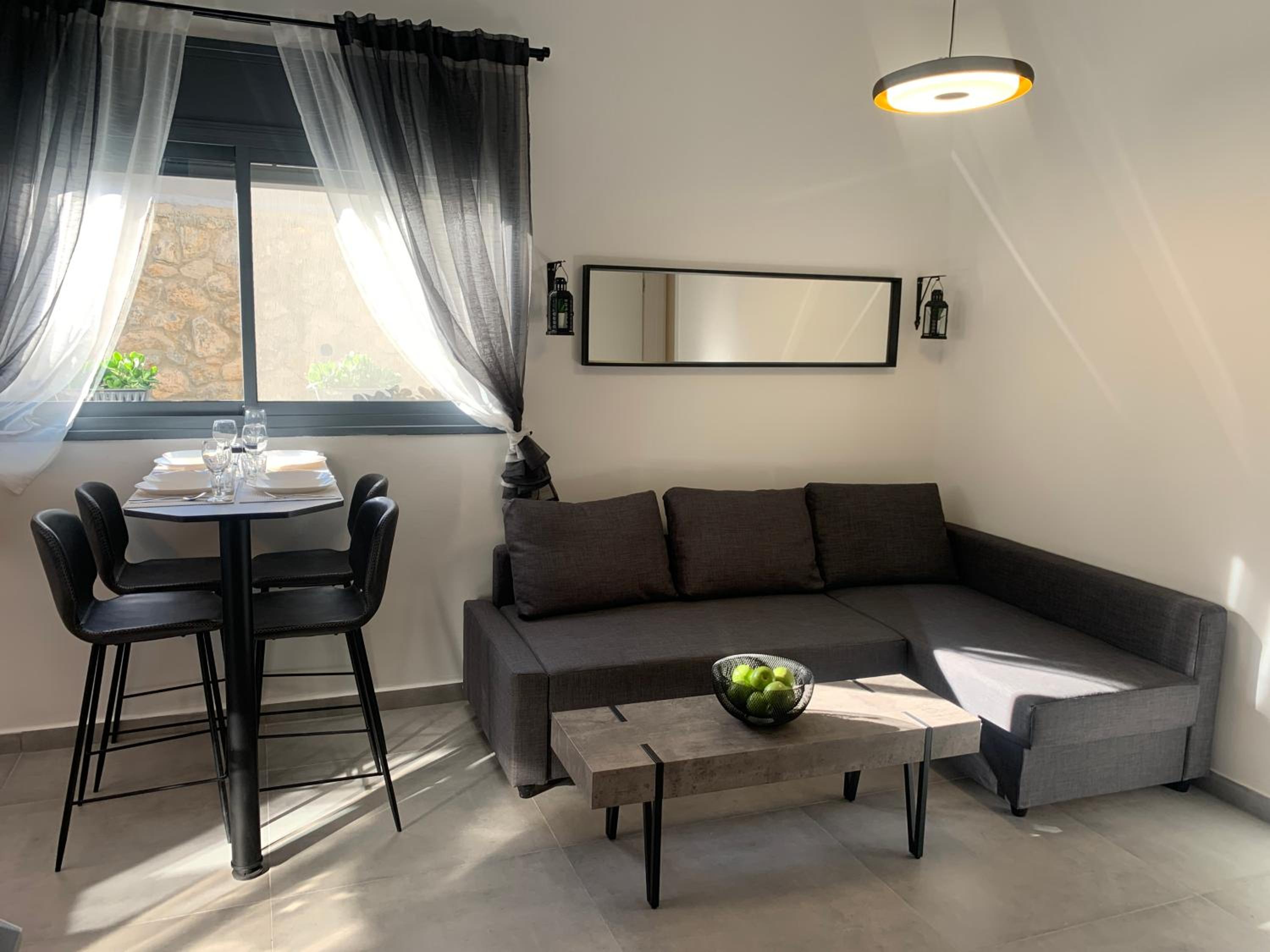 Deluxe Quadruple Room photo 2