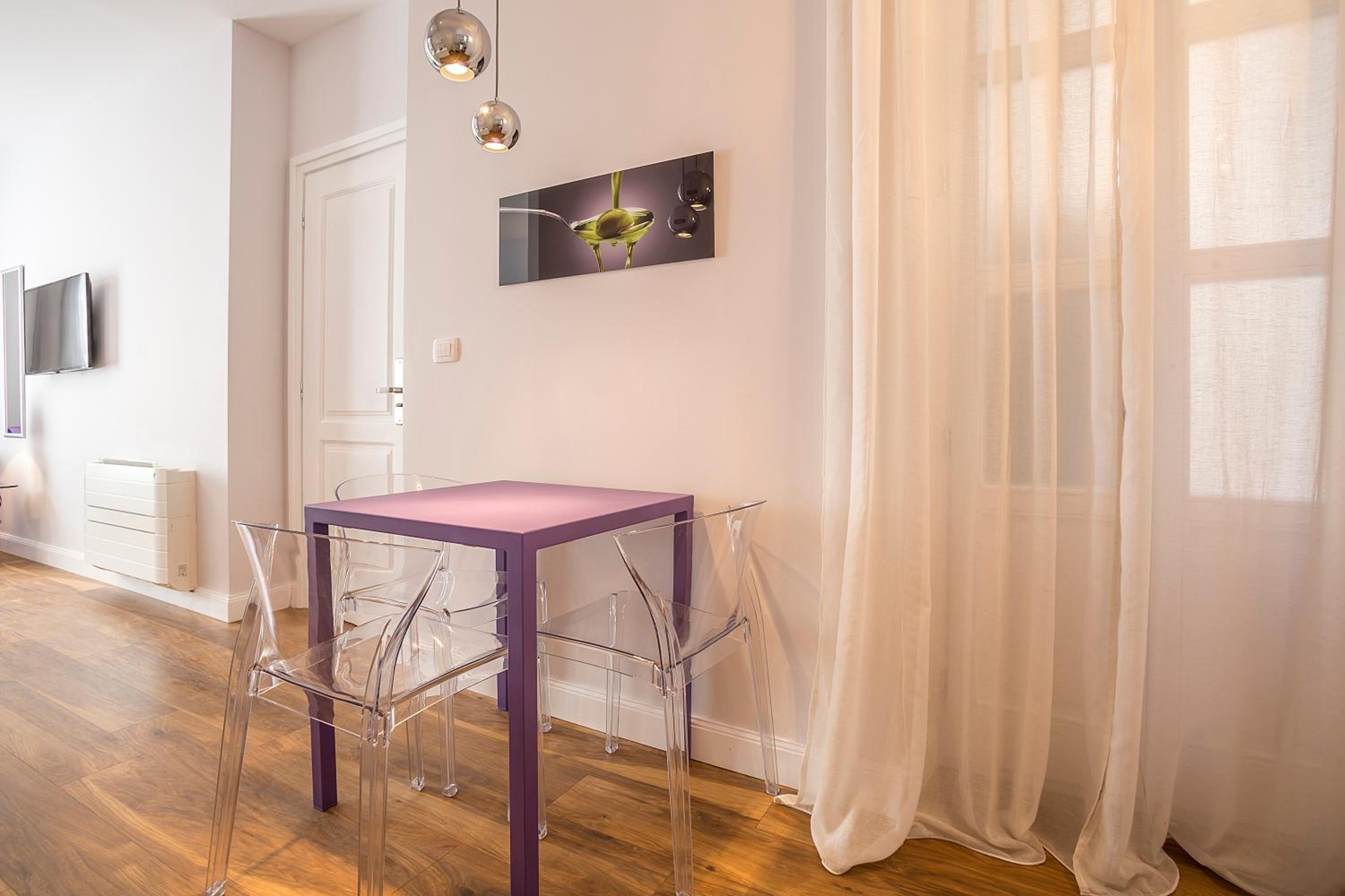 Deluxe Double Studio - Photo 9