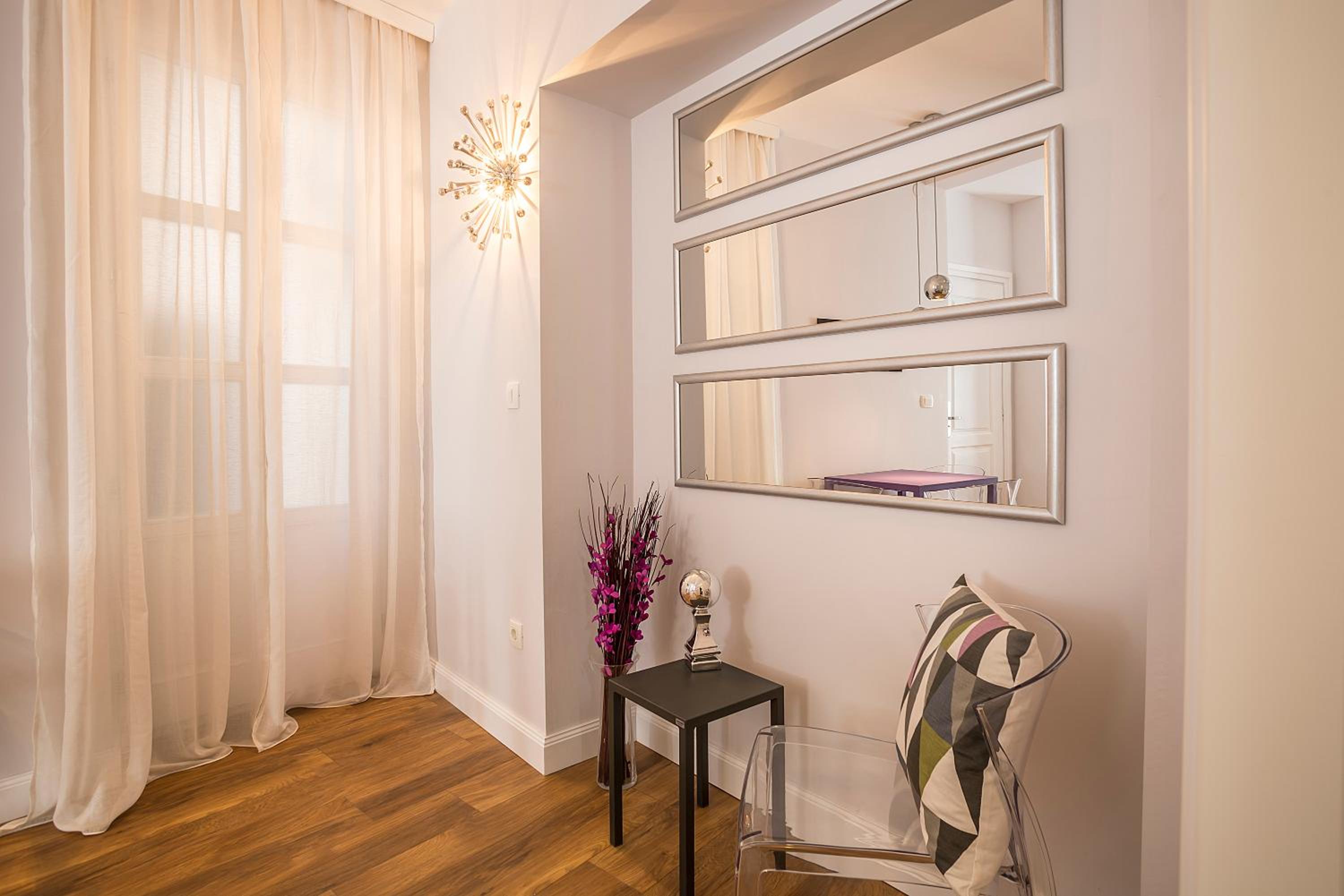 Deluxe Double Studio - Photo 10