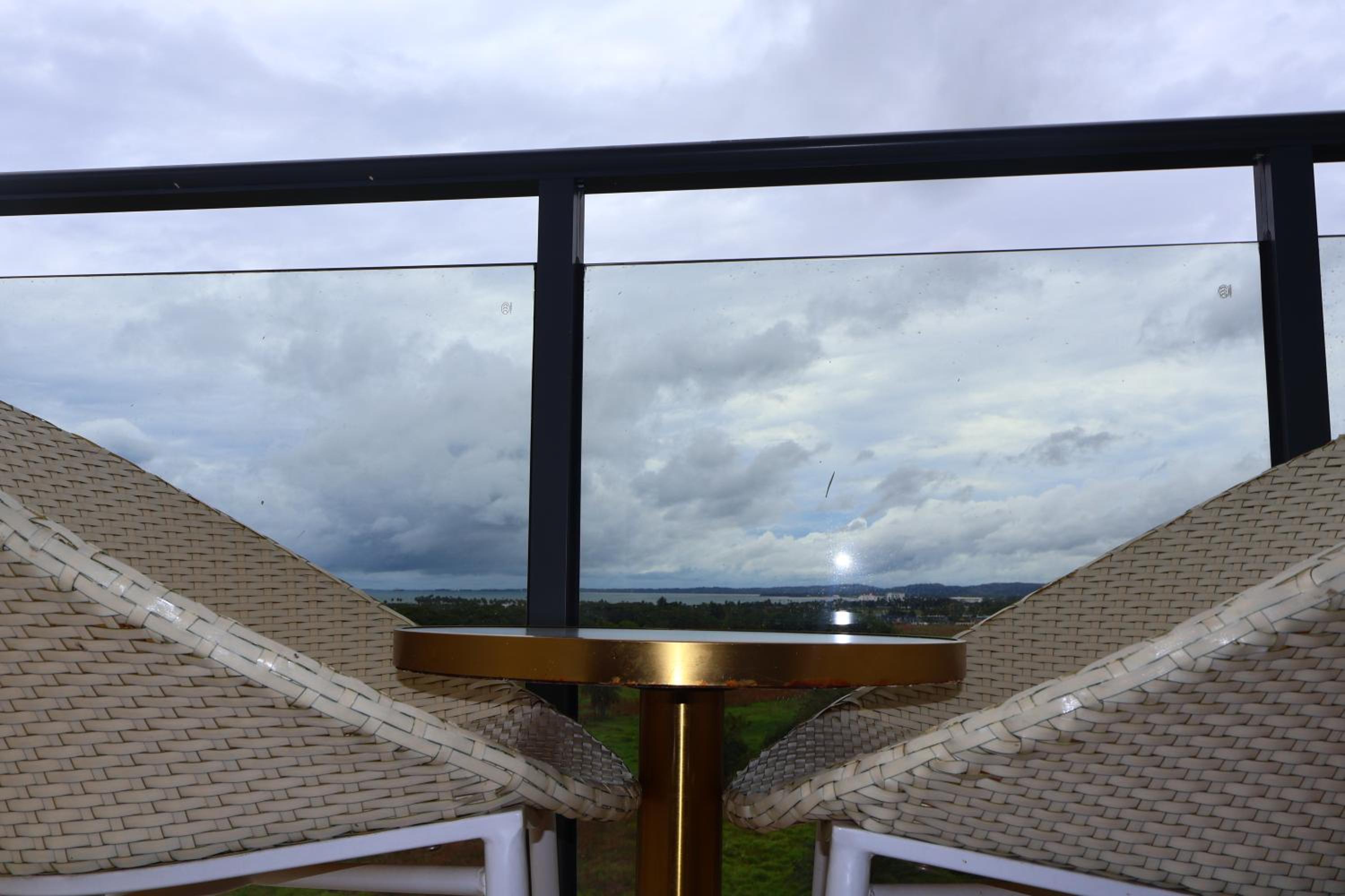 Twin Room with Sunset View photo 8