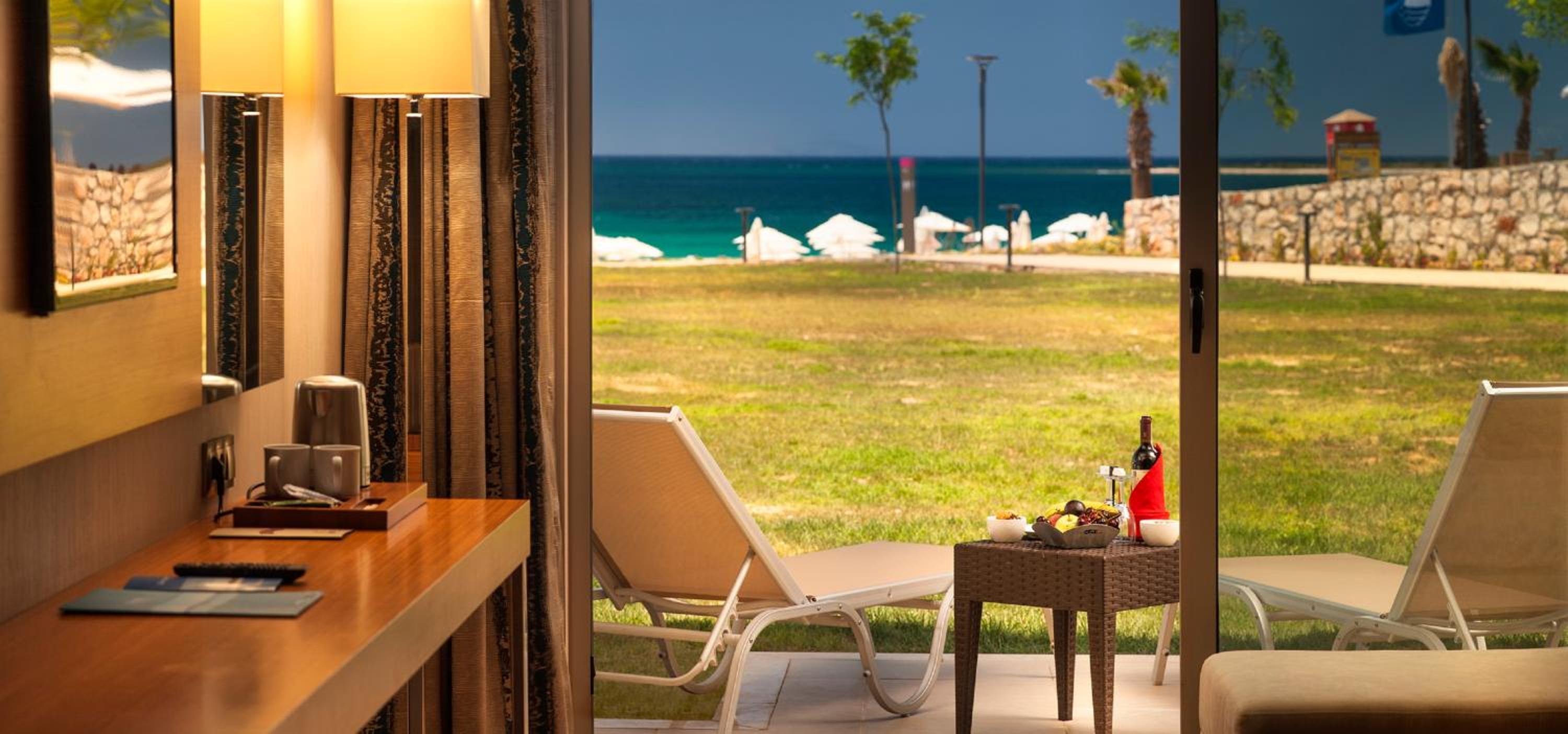 Sunset Terrace Room with Sea View photo 3