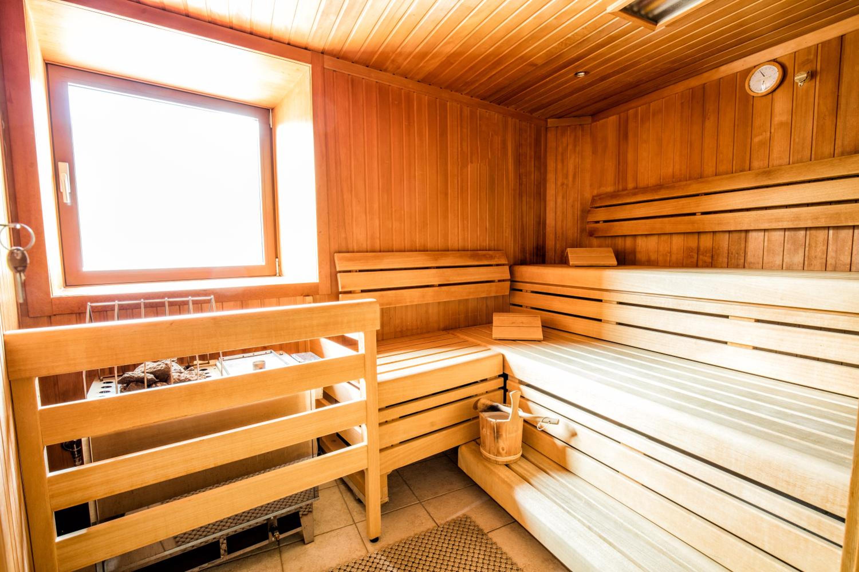 Suite with Sauna - Photo 4