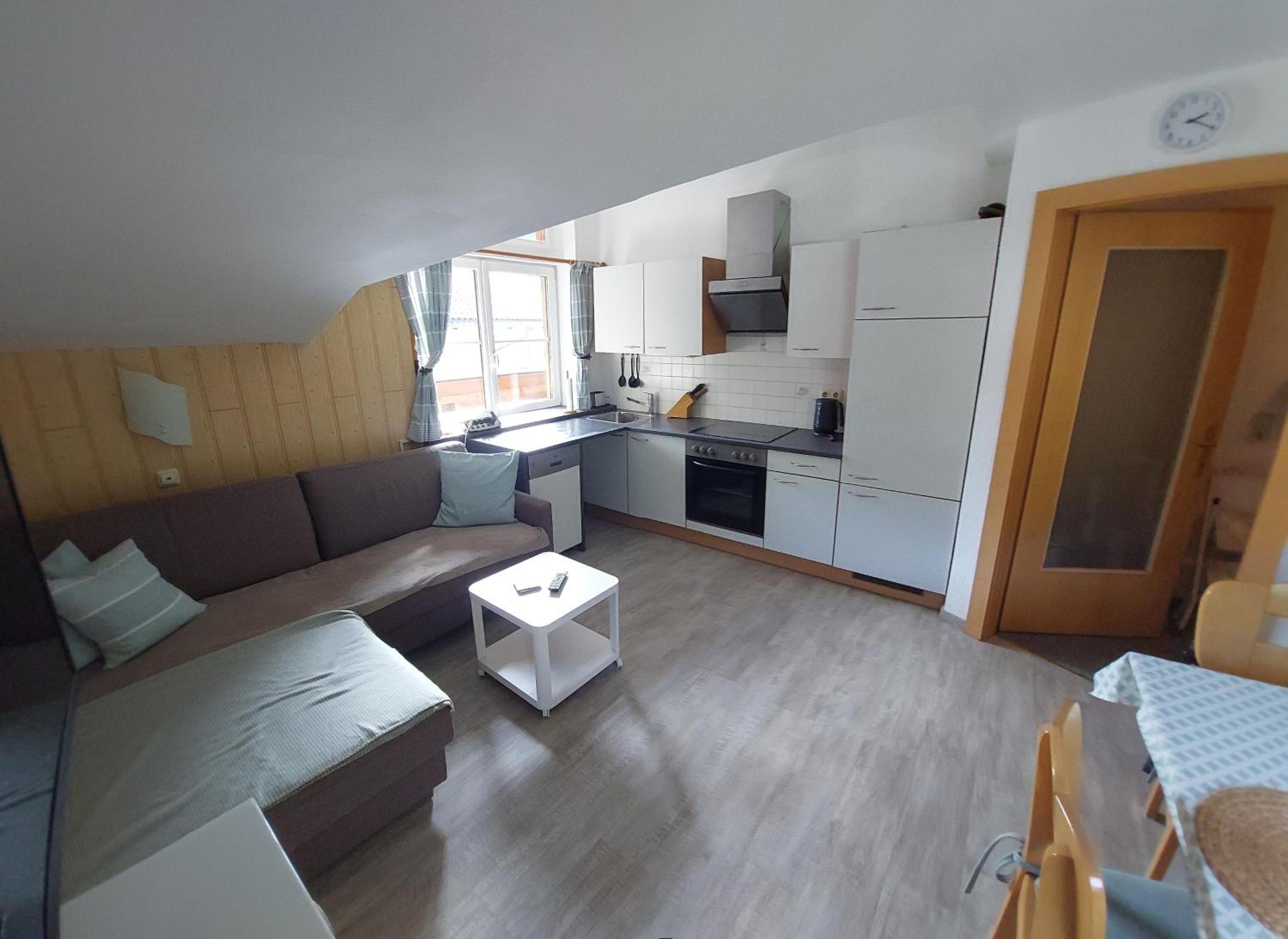 Two-Bedroom Apartment with Shower  photo 1