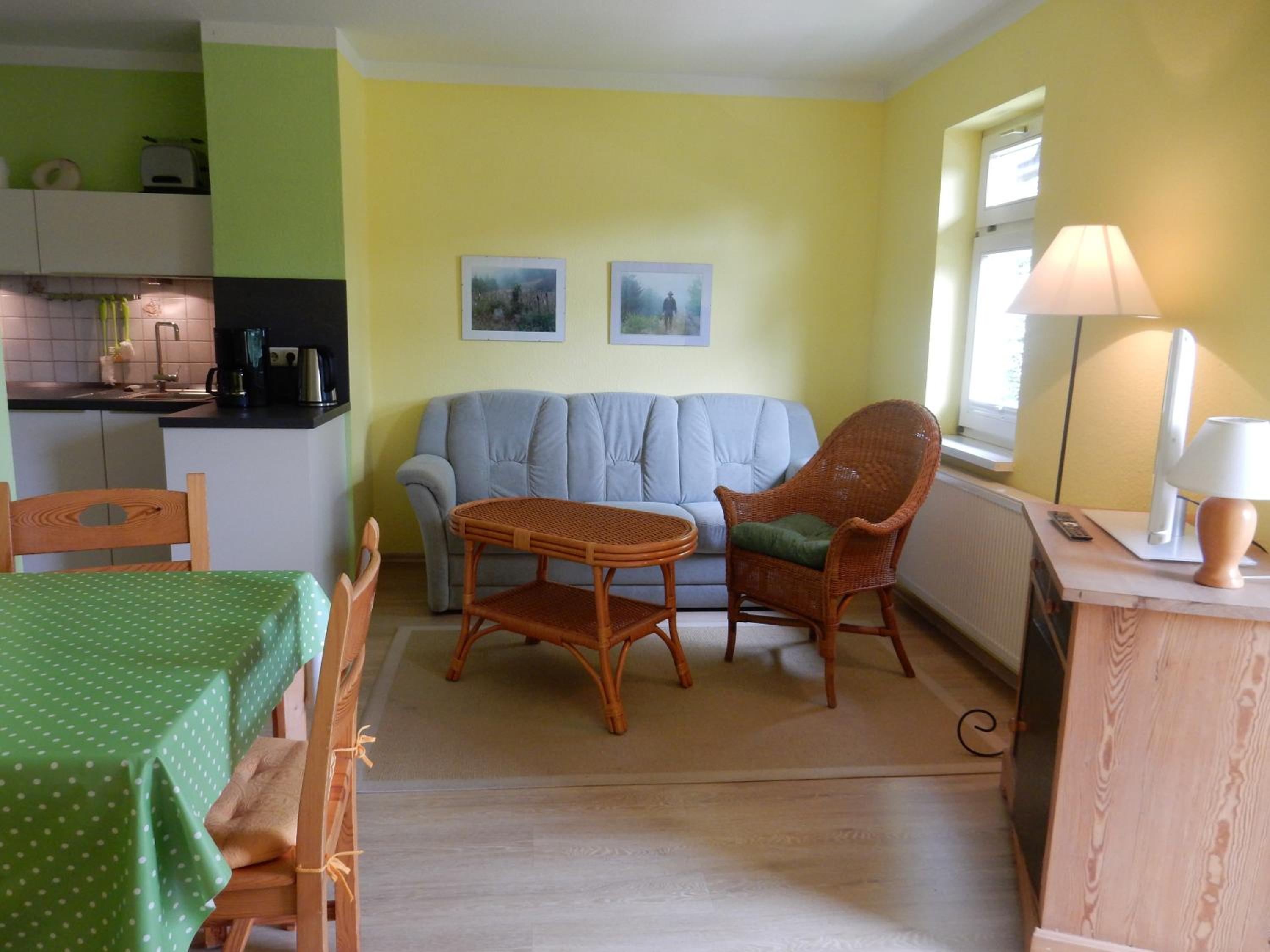 Apartment with Balcony - Waldesblick photo 3
