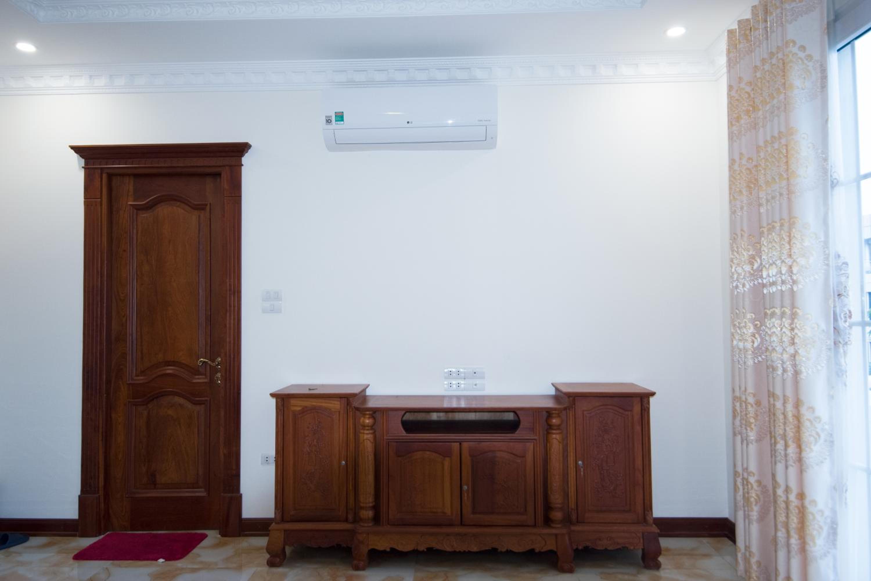 King Room with Balcony