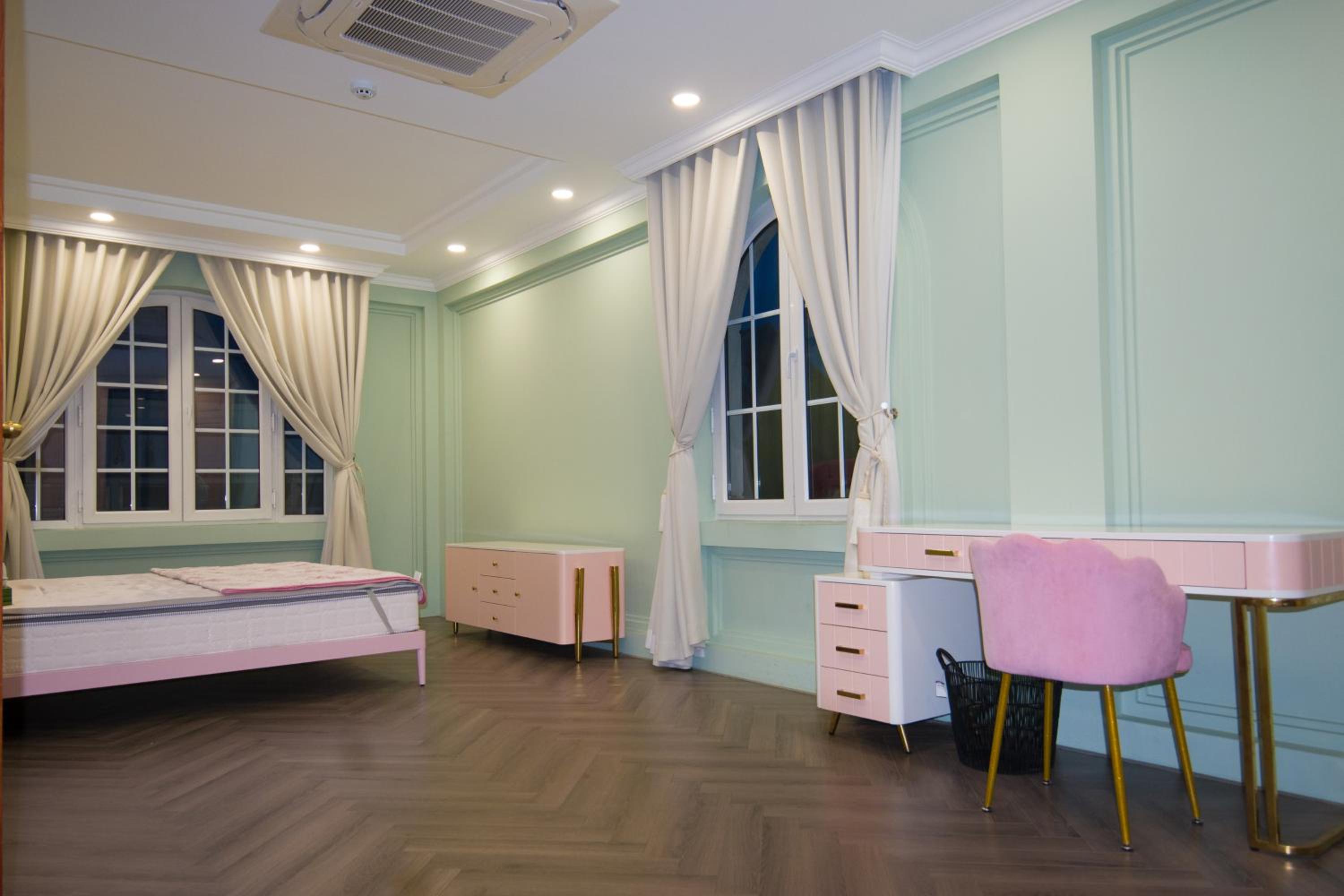 King Room with Garden View
