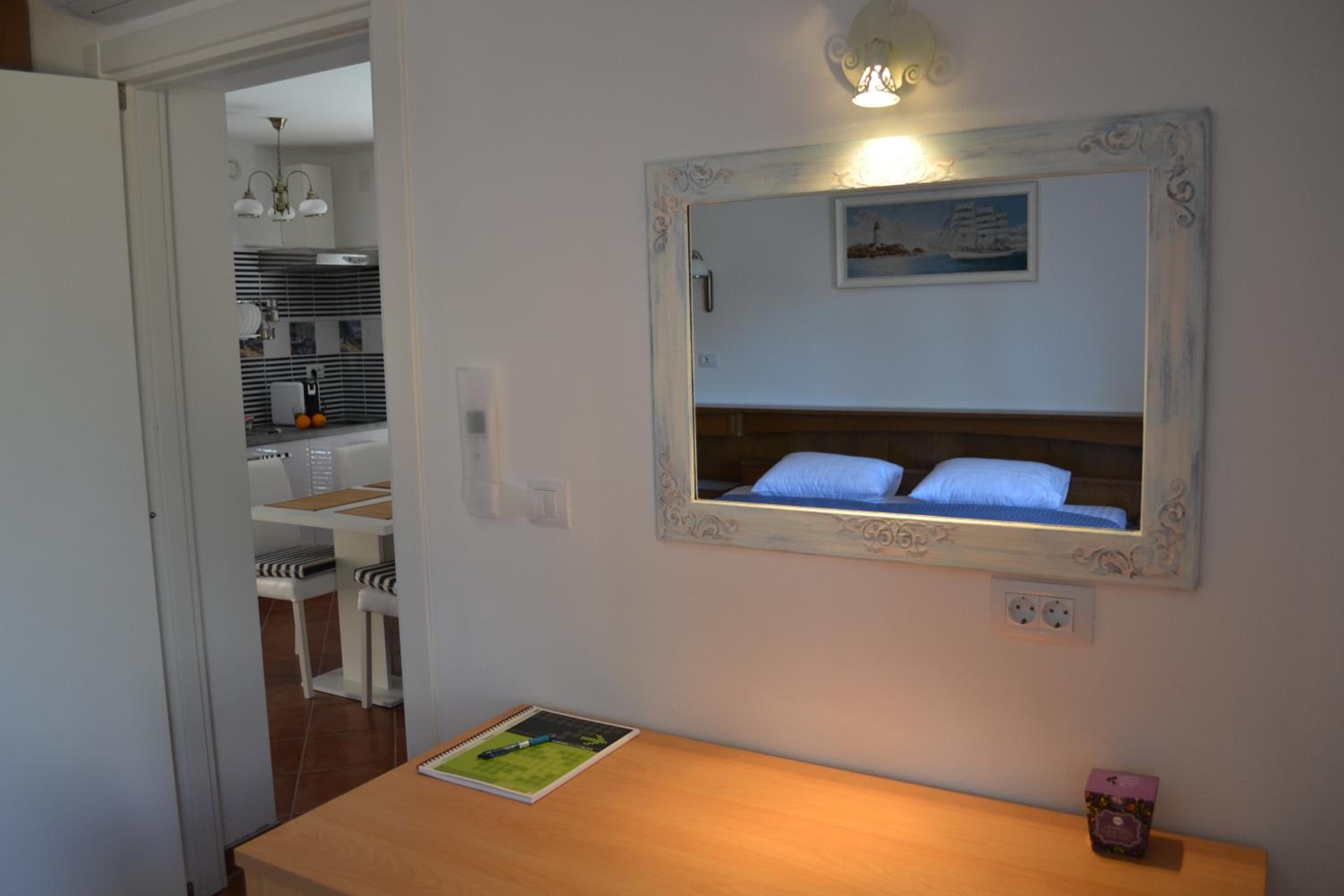 Family Room with Balcony photo 1