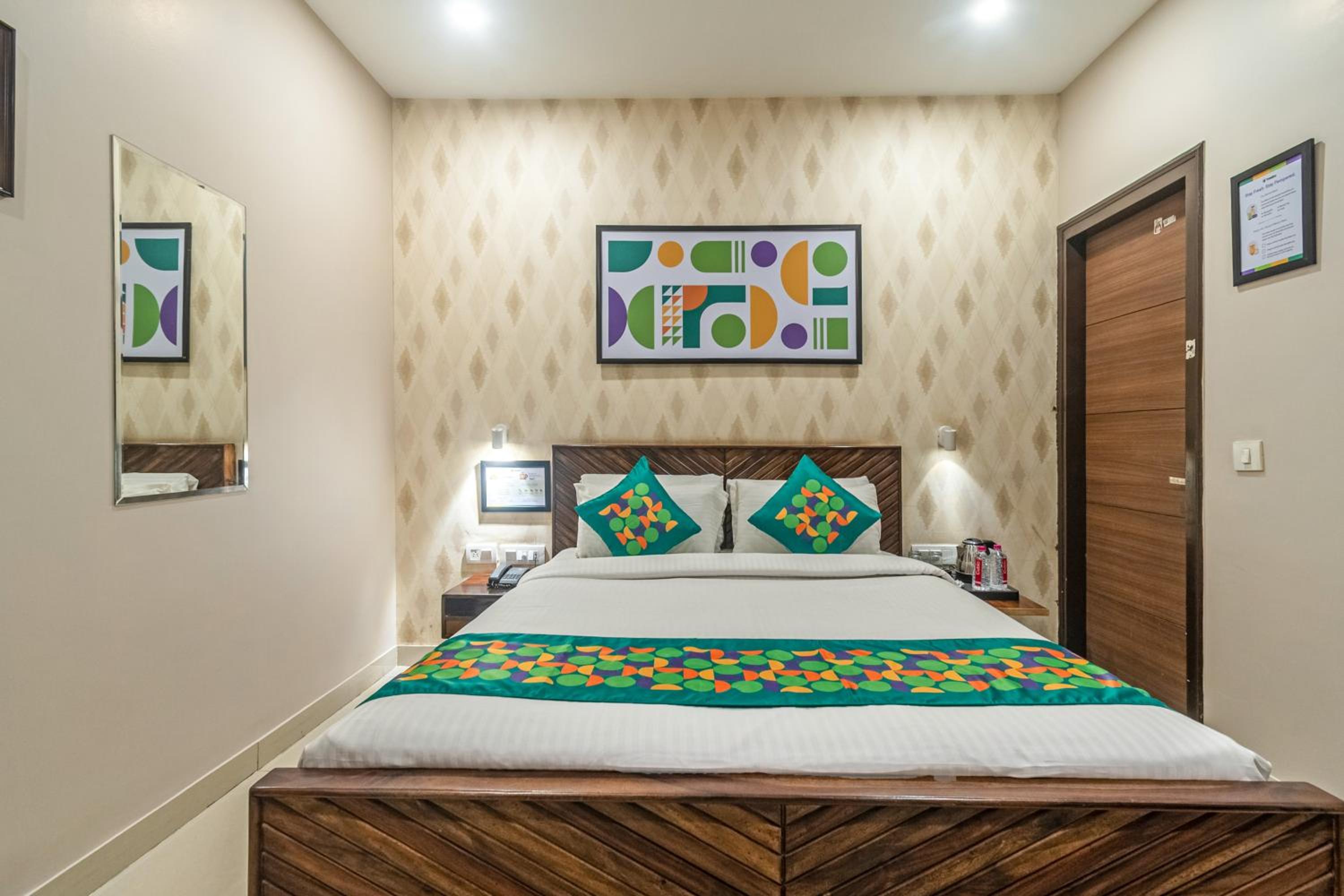 Standard Room - Photo 1