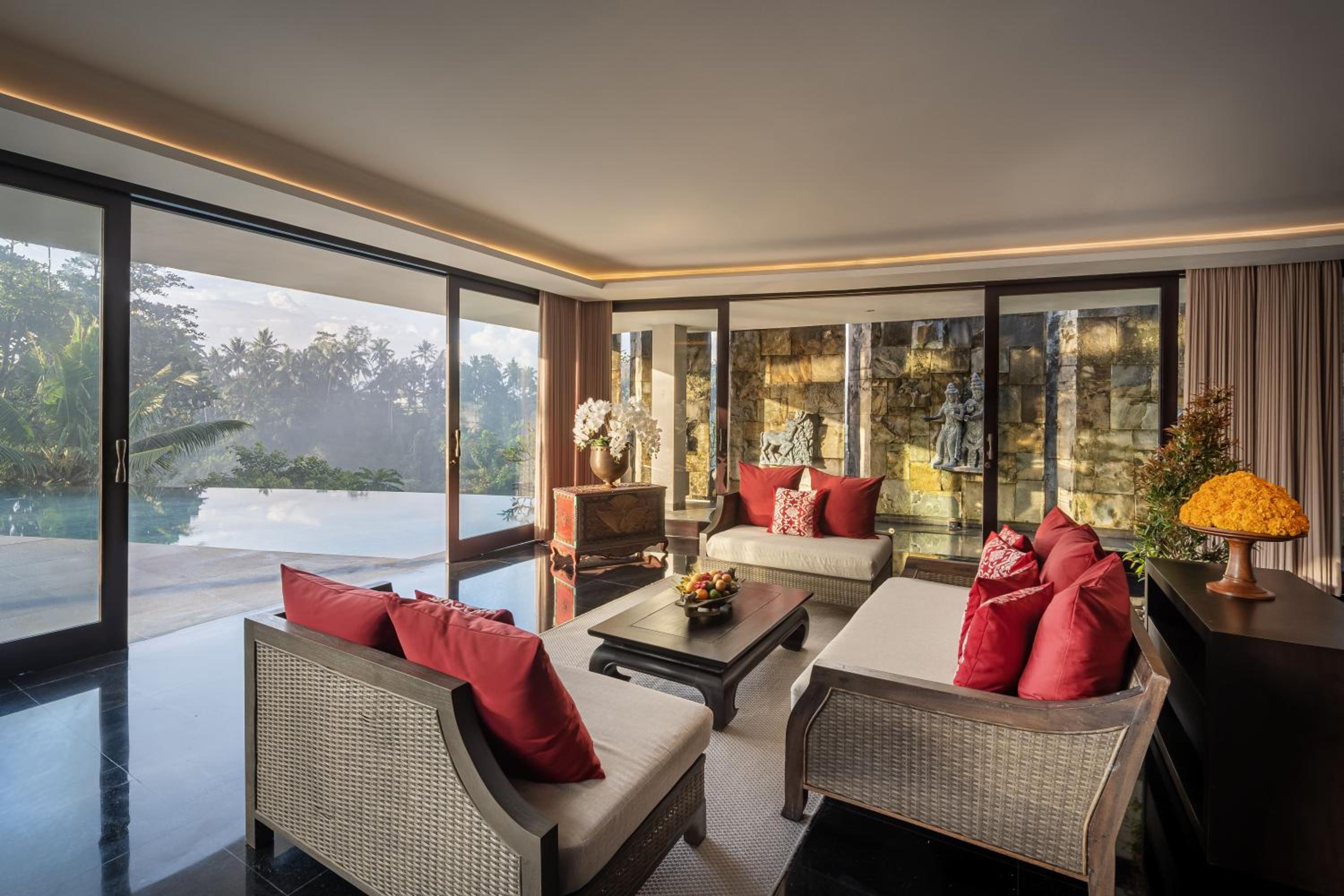 Three-Bedroom Villa with Afternoon Tea