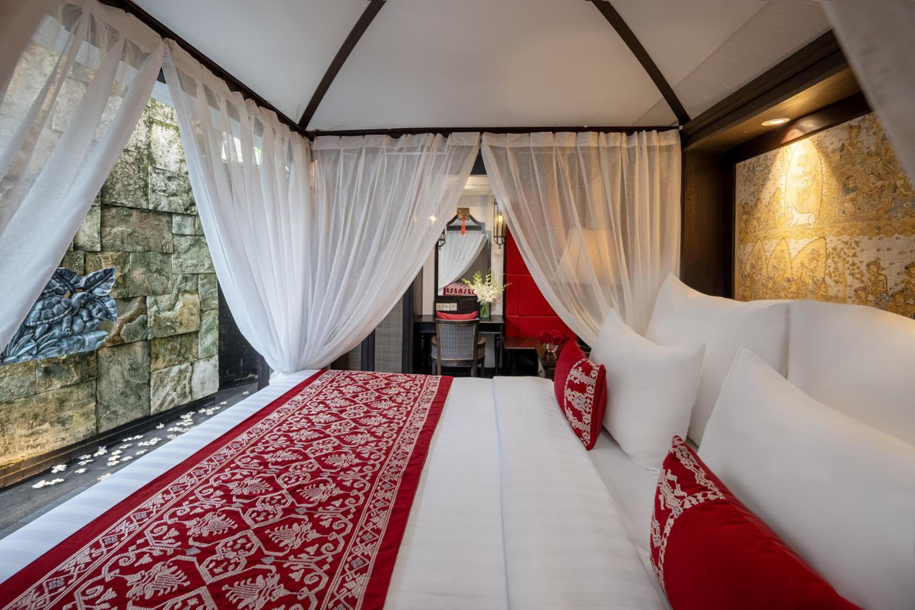 Three-Bedroom Villa with Afternoon Tea thumbnail 5