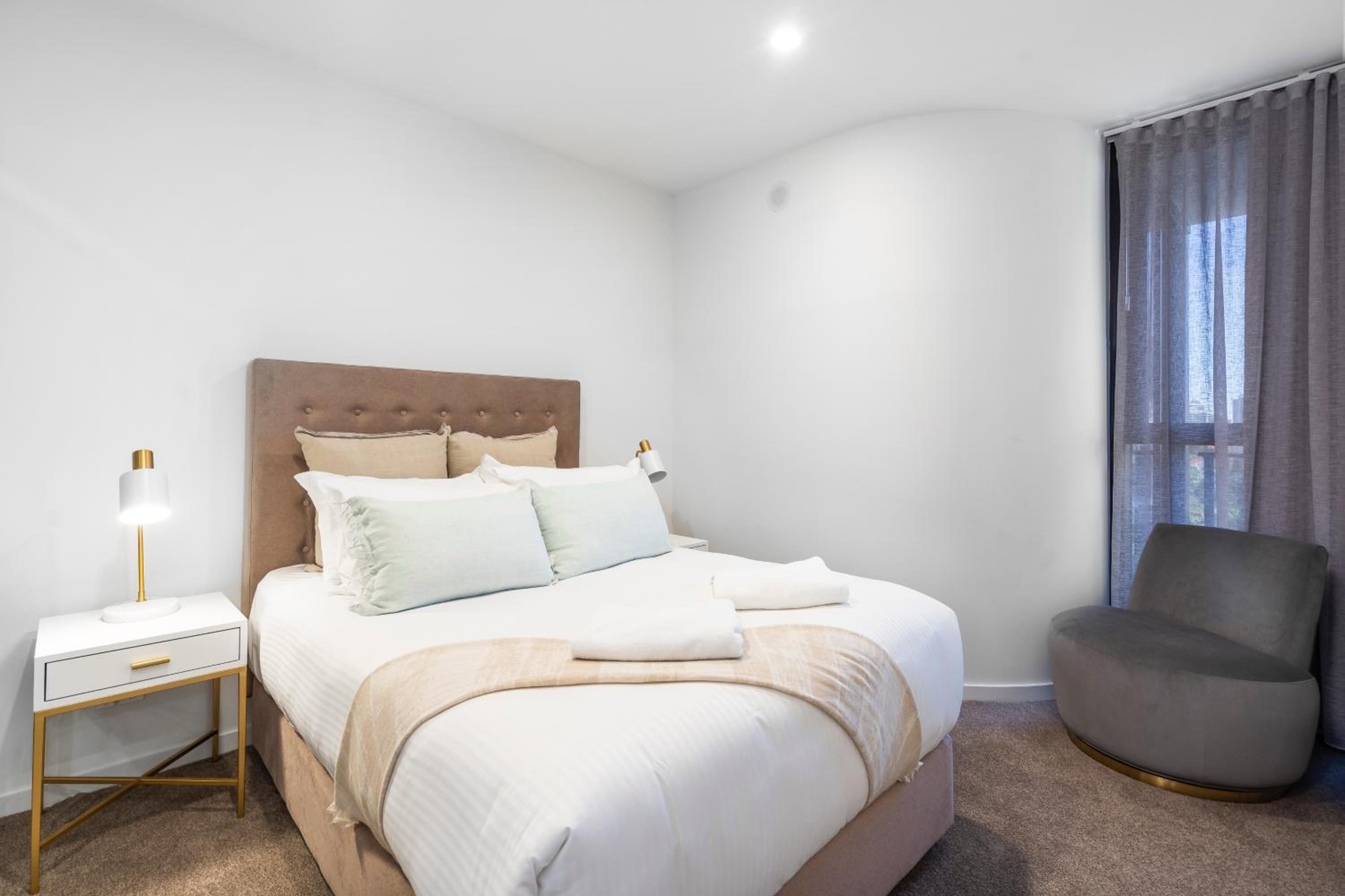 Lv8 Skyline View 2 Bedroom Apartment