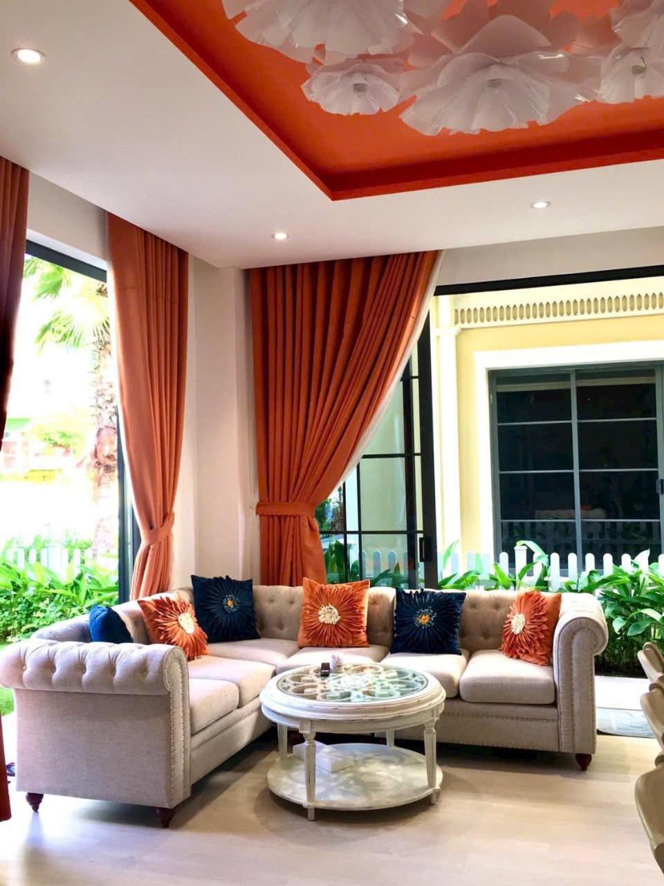 Three-Bedroom Villa photo 3