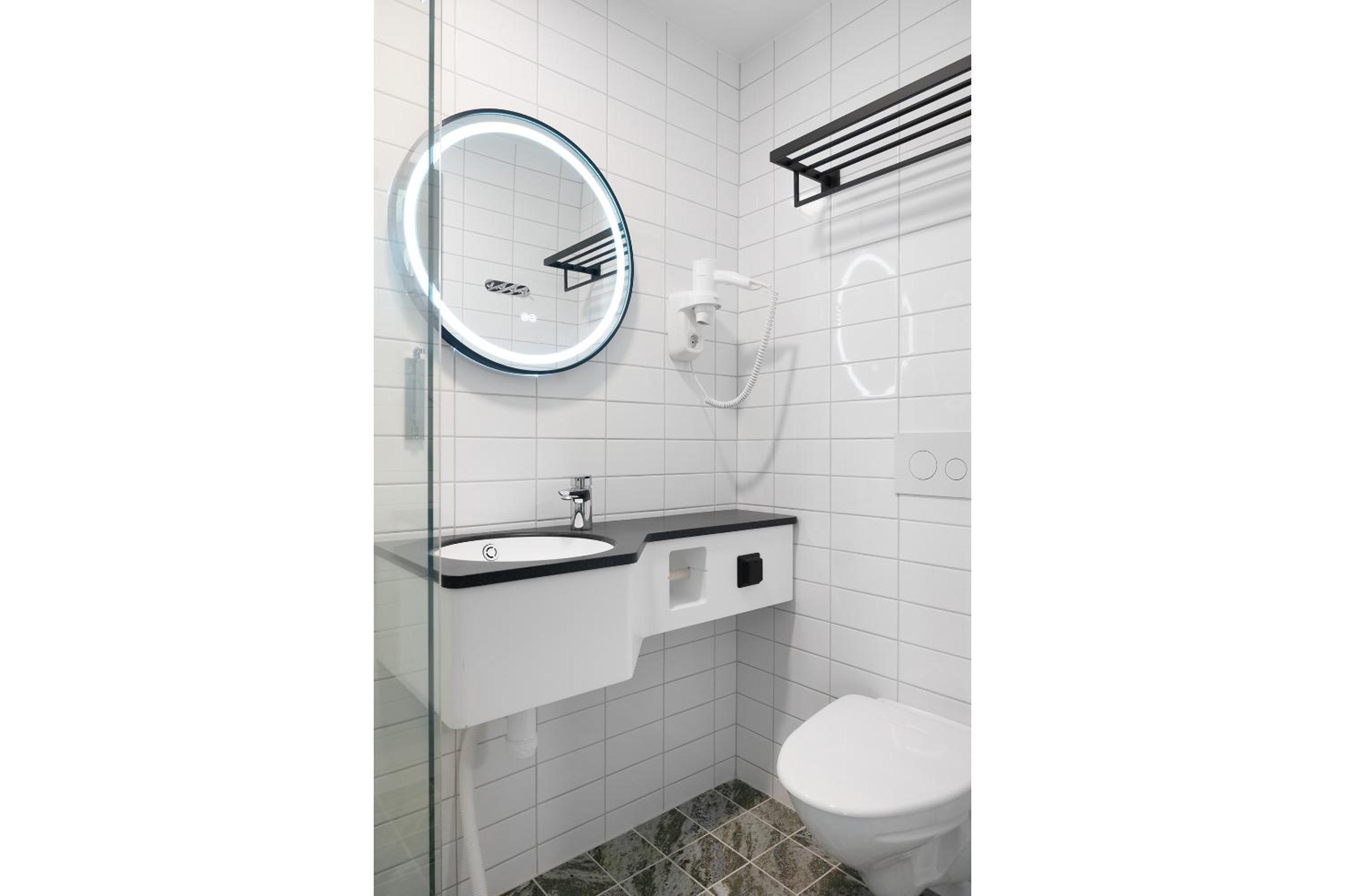 Budget Double Room (No Window) 