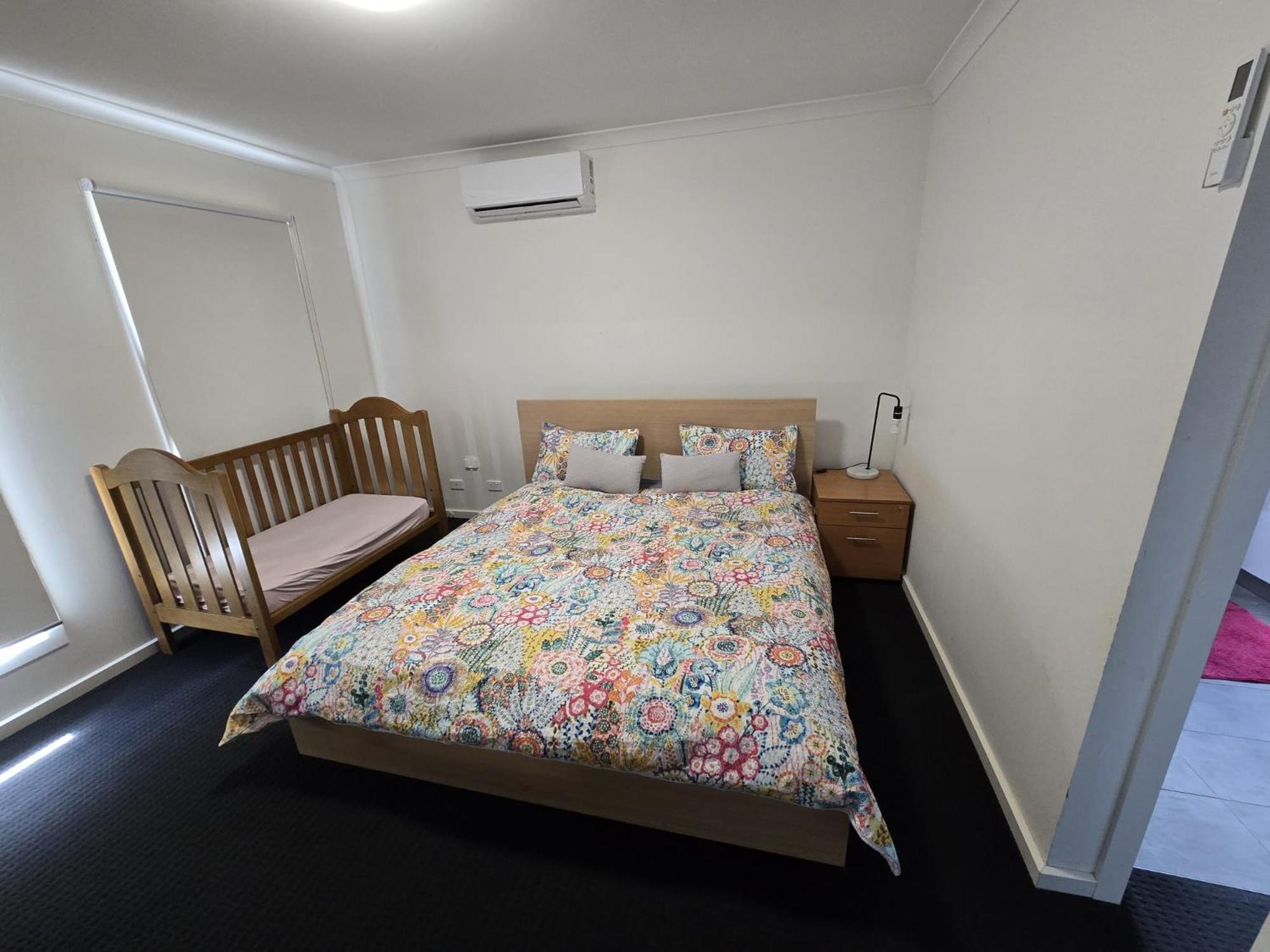 Four-Bedroom House photo 2