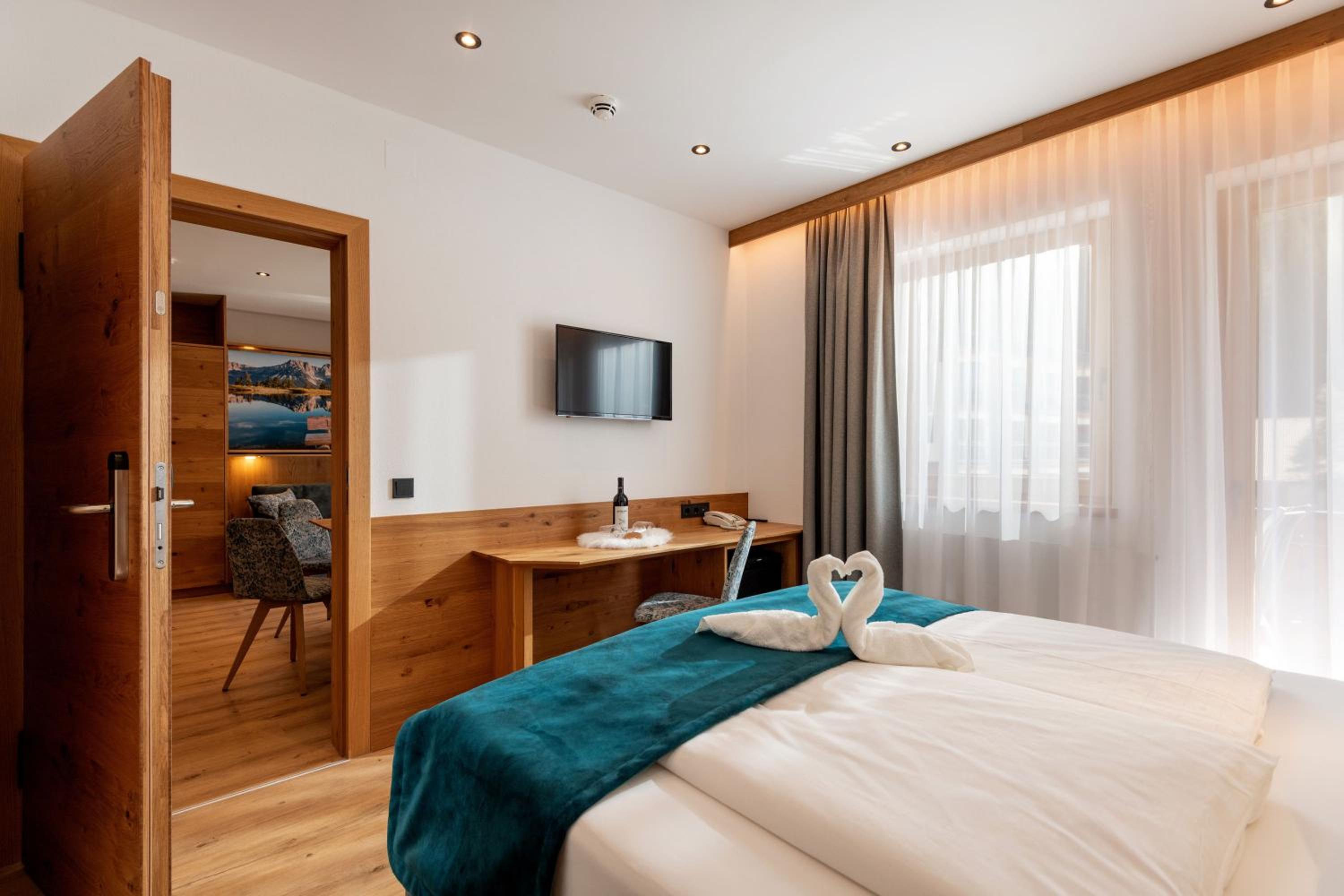 Deluxe Double Room photo 2