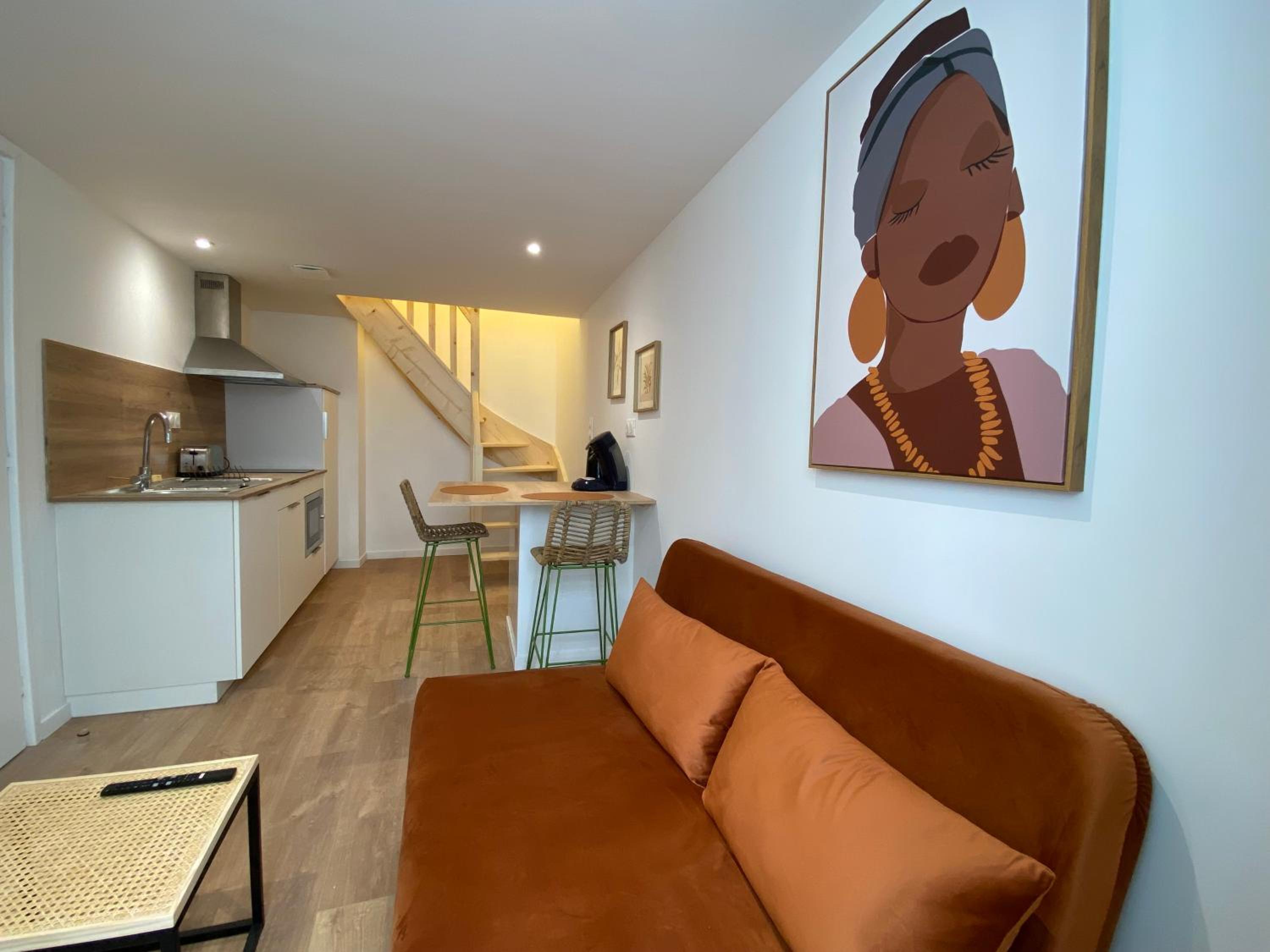 One-Bedroom Deluxe Apartment