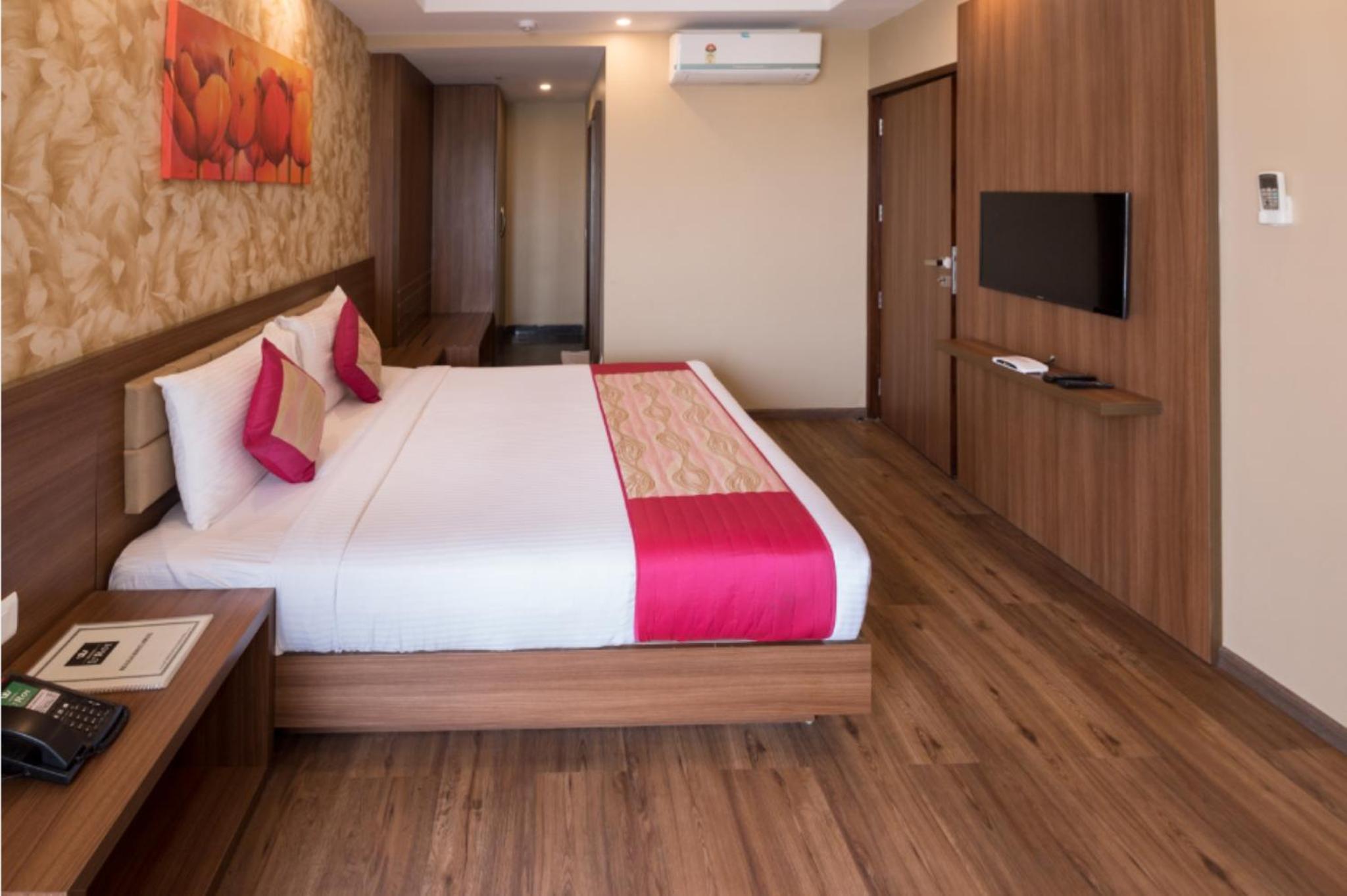 Suite Room with Jagannath Temple View from Balcony photo 3