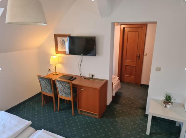 Triple Room photo 2