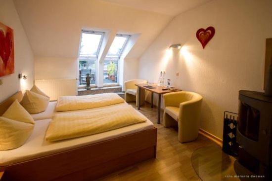 Triple Room with Terrace photo 1