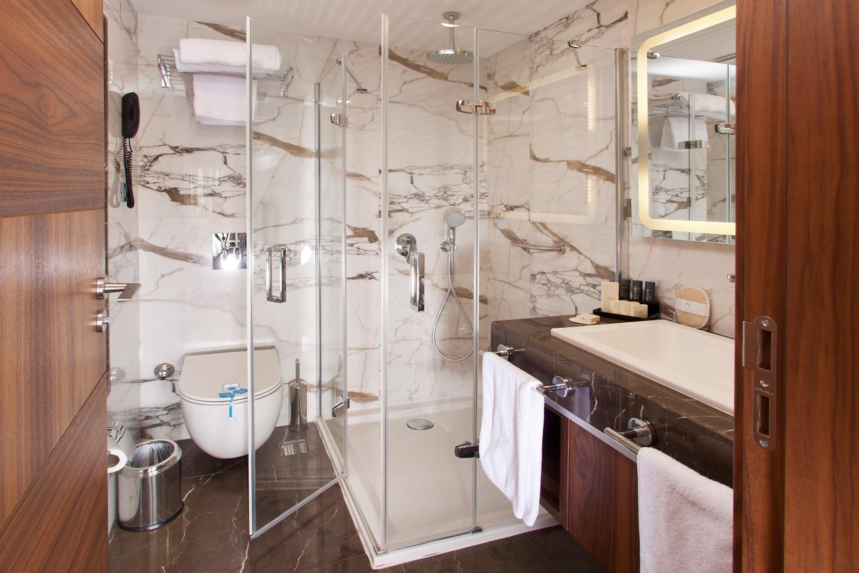 Small Twin Room - Photo 13
