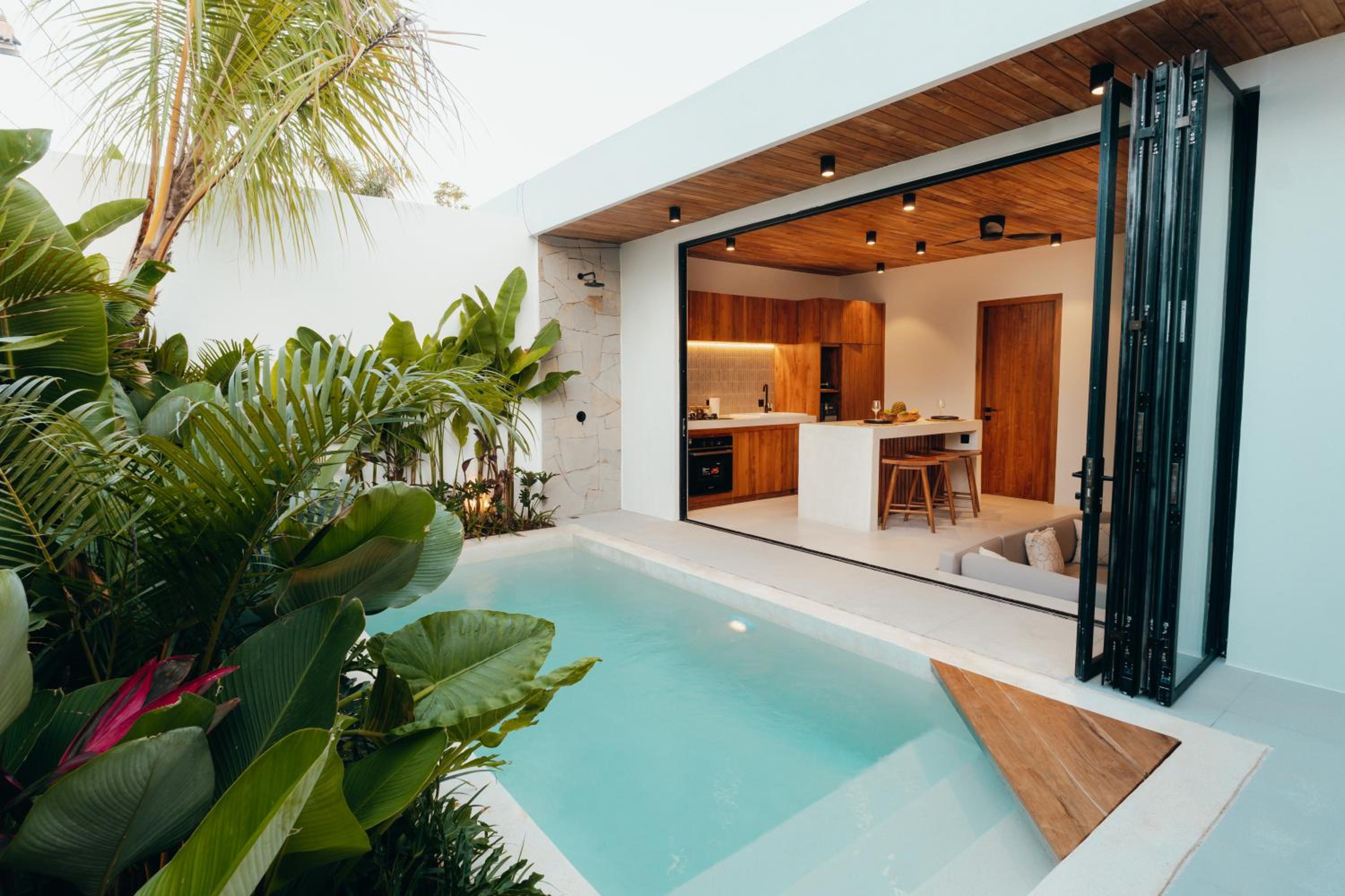 One Bedroom New Modern Villa with private pool – 2 guests