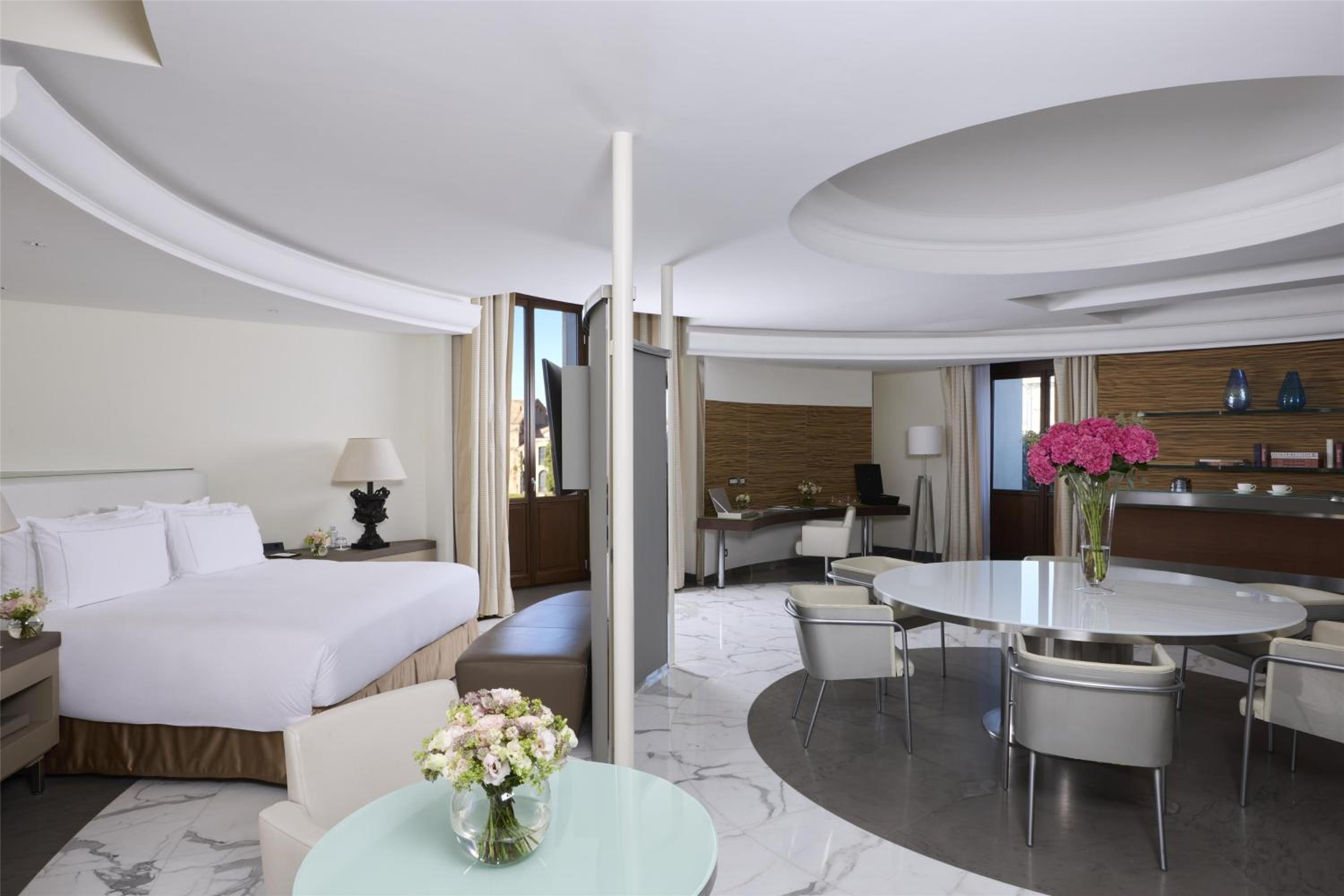 Suite Executive with Jacuzzi, Extra Bed and View