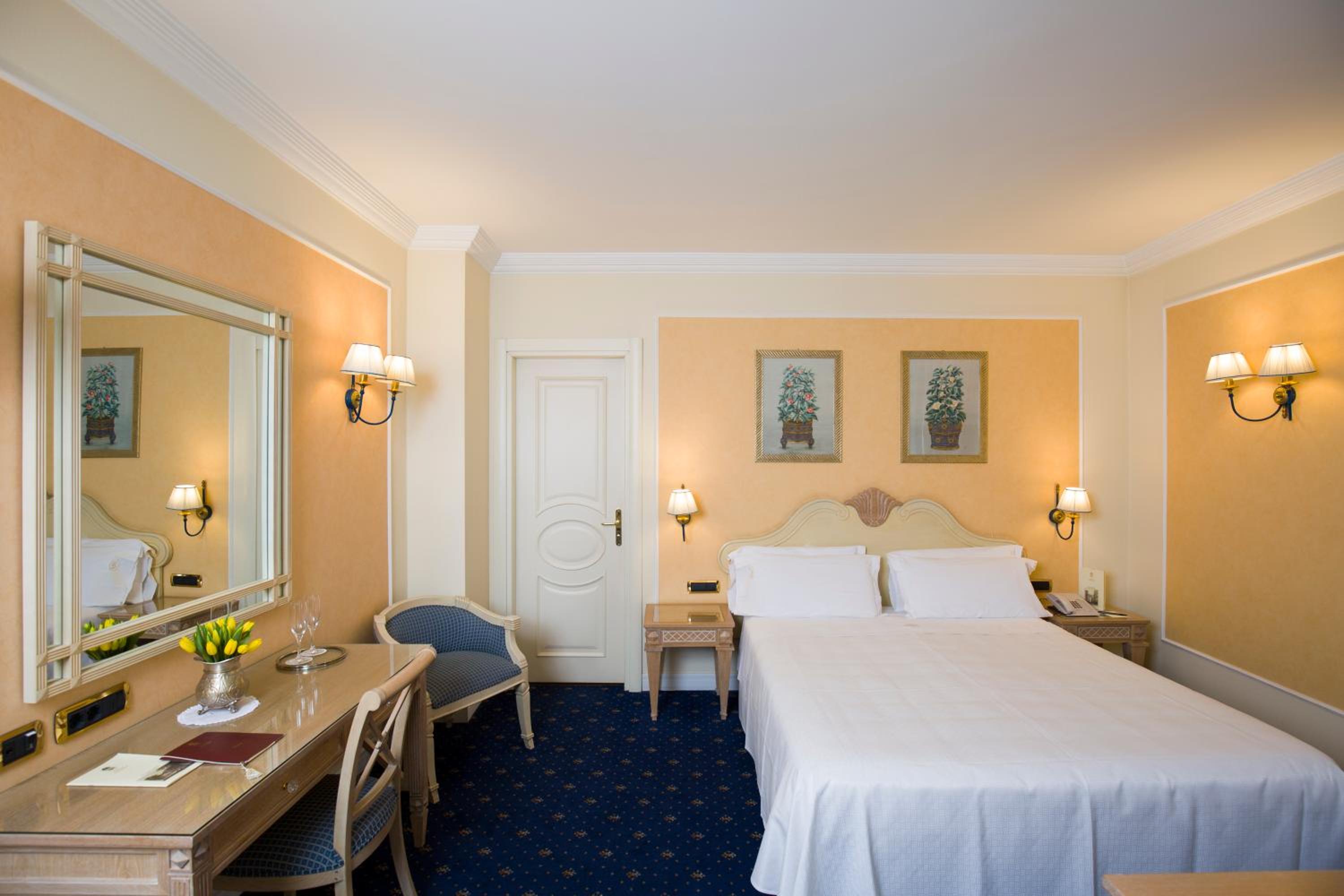 Classic Double or Twin Room