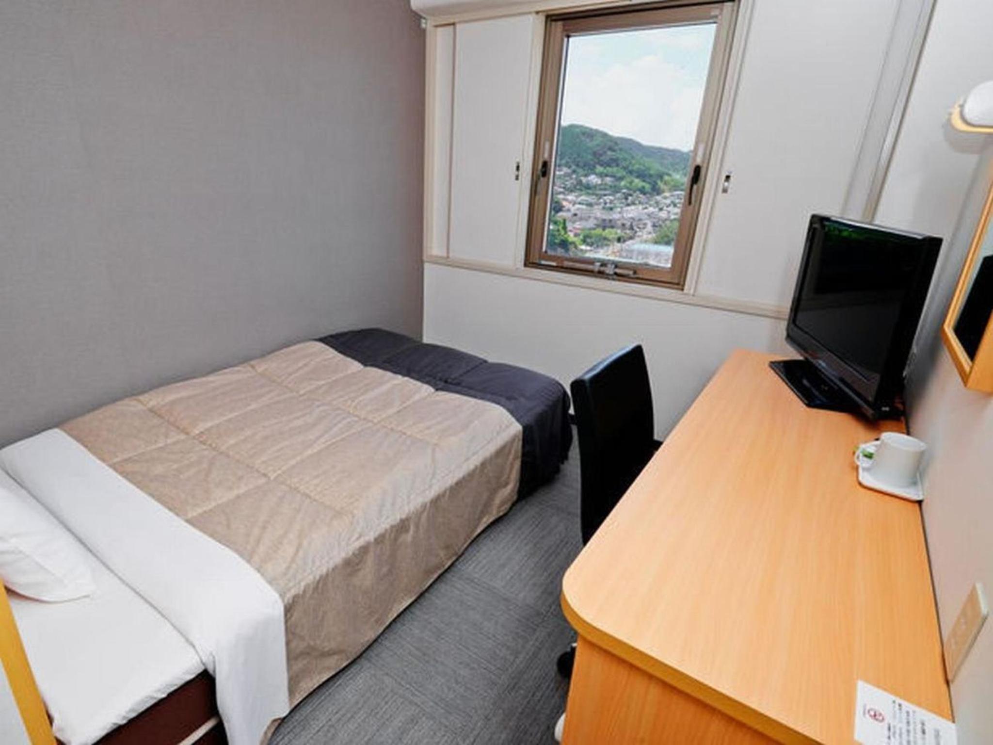 Double Room with Small Double Bed - Non-Smoking - Photo 4