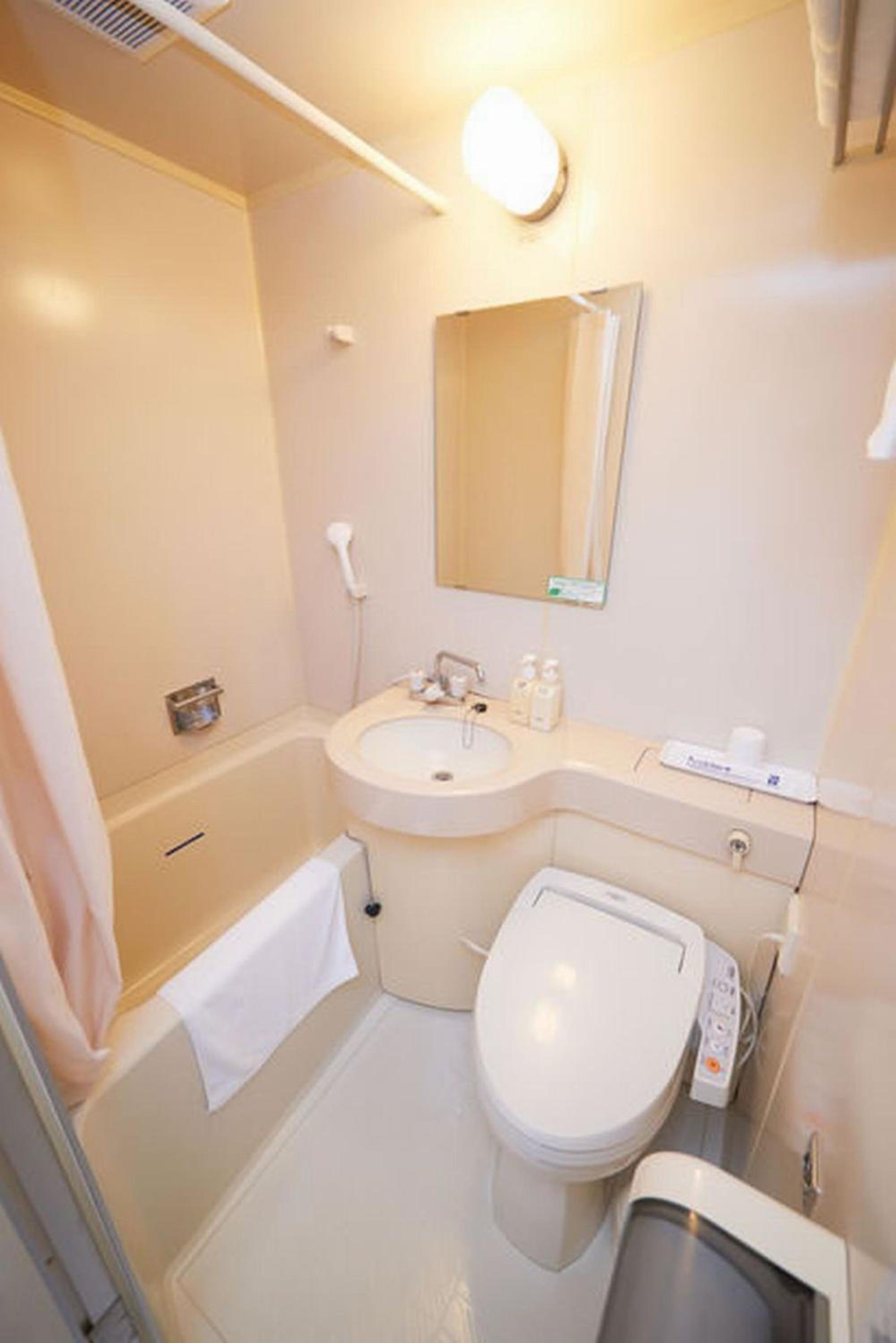 Double Room with Small Double Bed - Non-Smoking - Photo 3