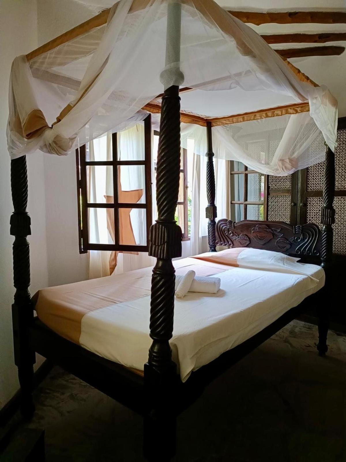 Comfort Triple Room