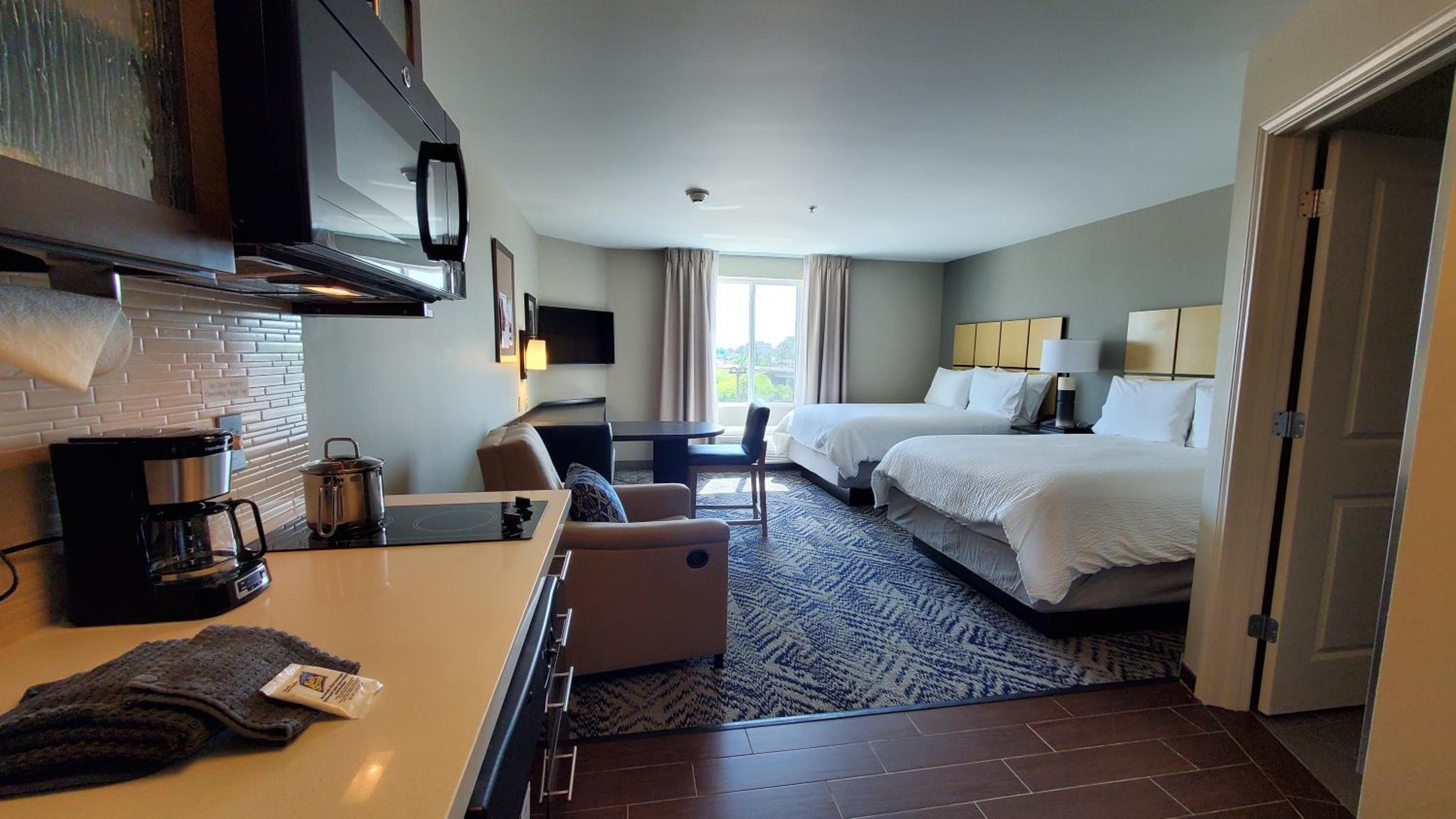 Queen Studio with Two Queen Beds - Hearing Accessible - Non-Smoking