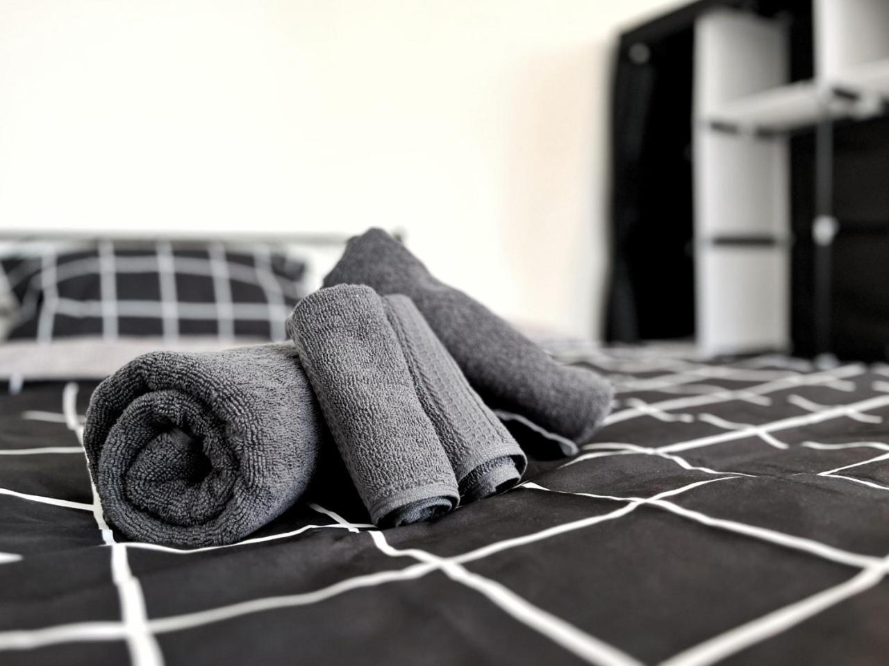 Double Room with Shared Bathroom photo 2
